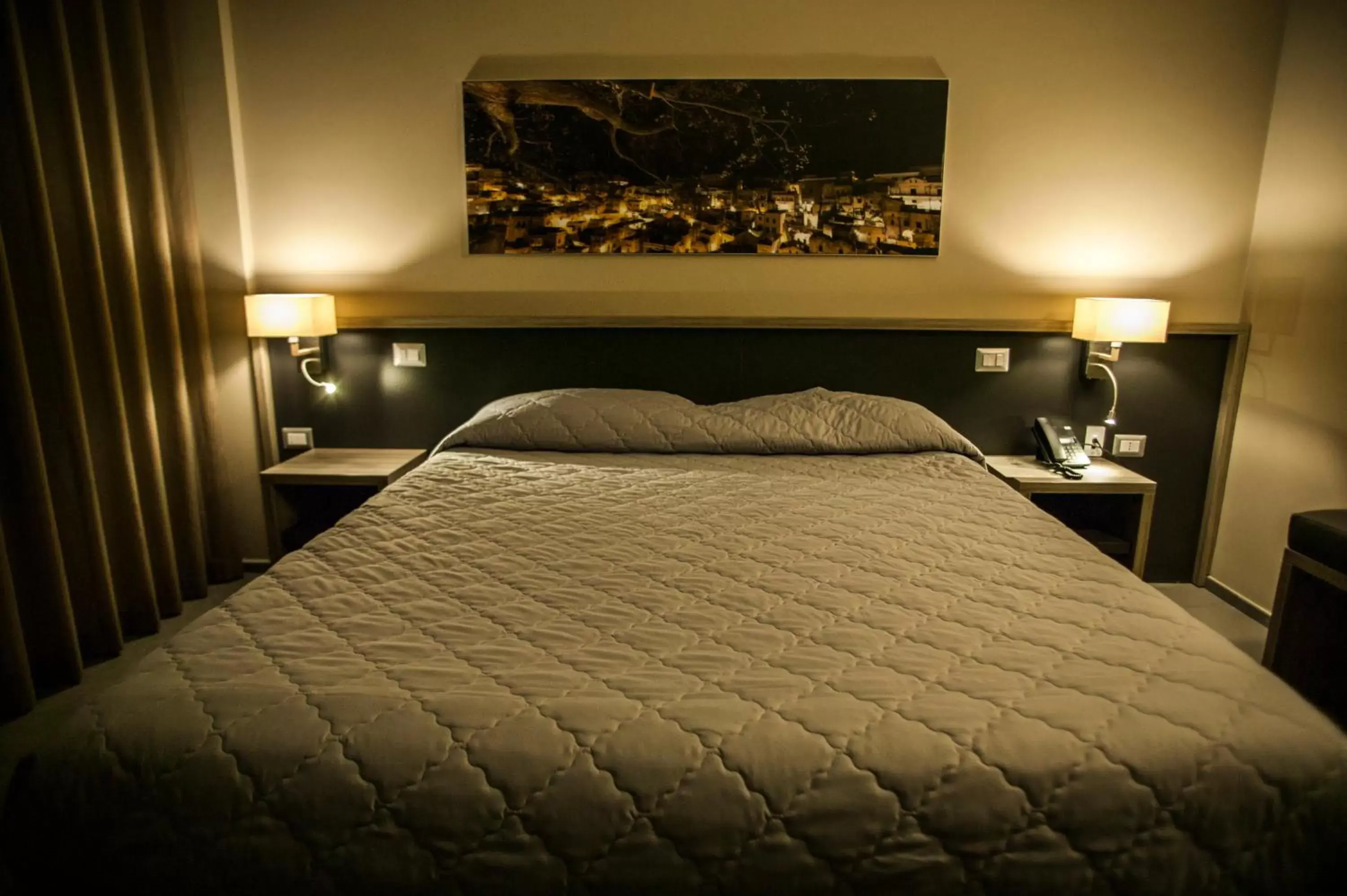 Bedroom, Bed in La Sosta Motel Tavola Calda