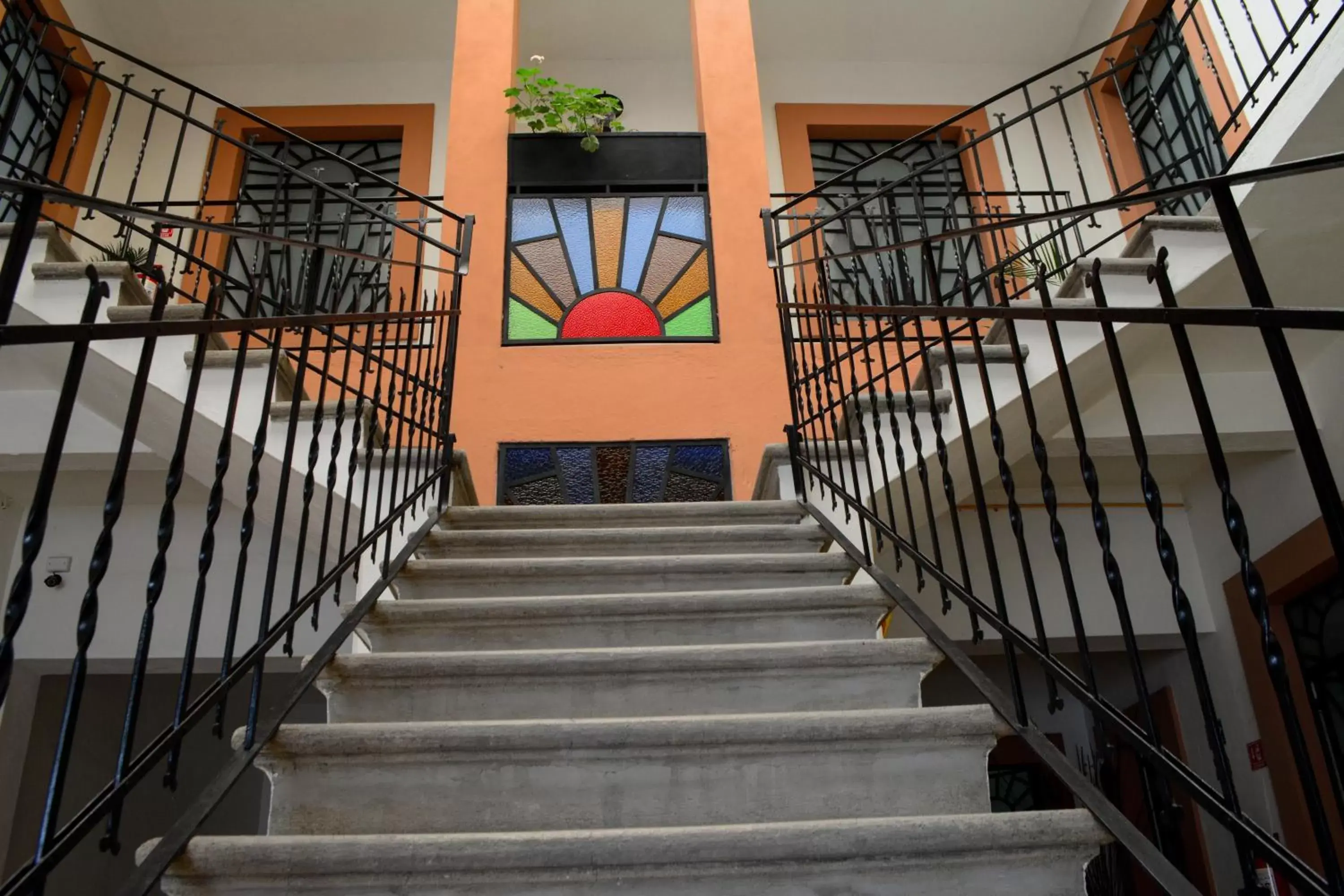On site, Facade/Entrance in Hotel del Capitán de Puebla - Vitrales