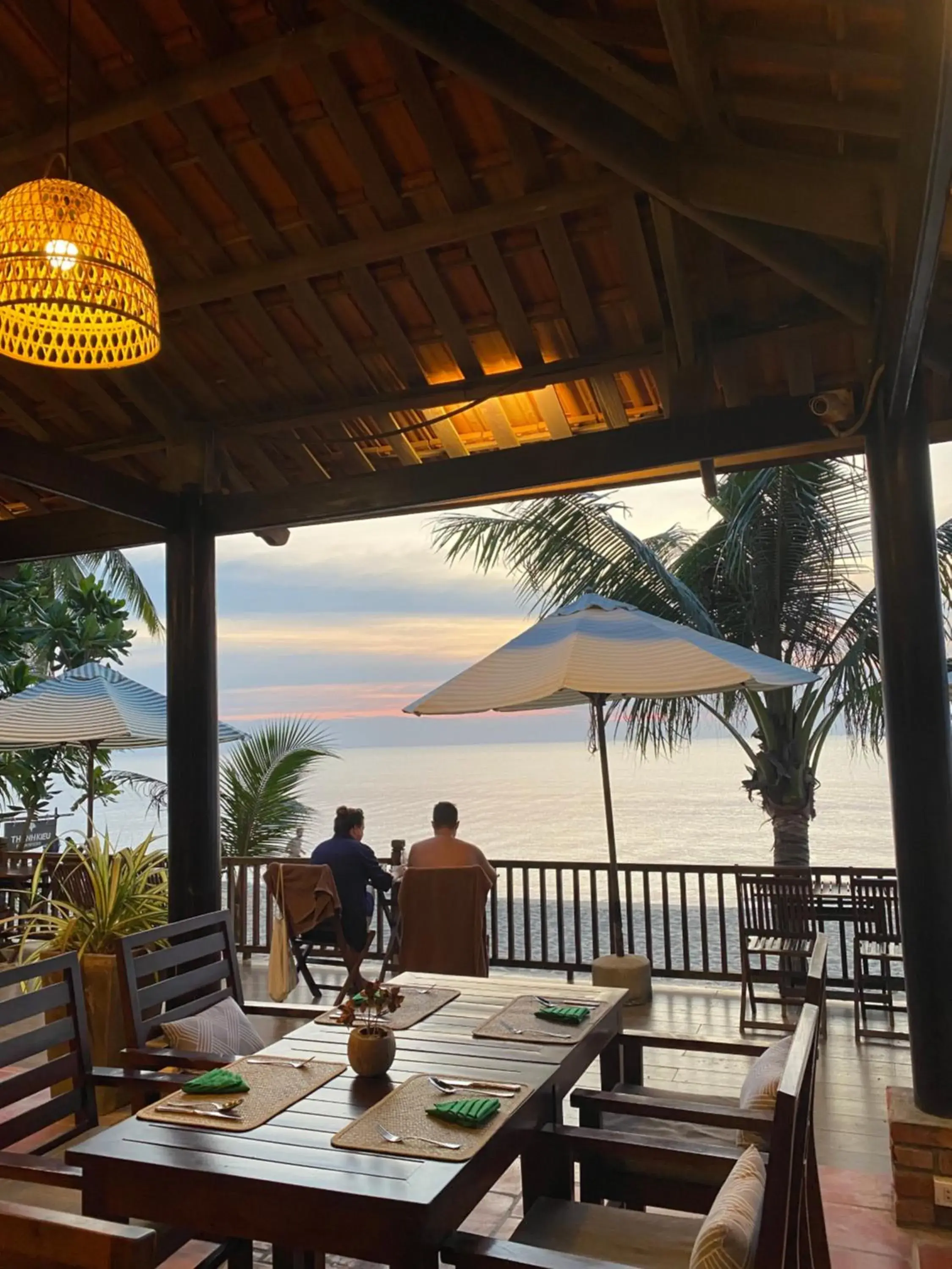 Restaurant/Places to Eat in Thanh Kieu Beach Resort