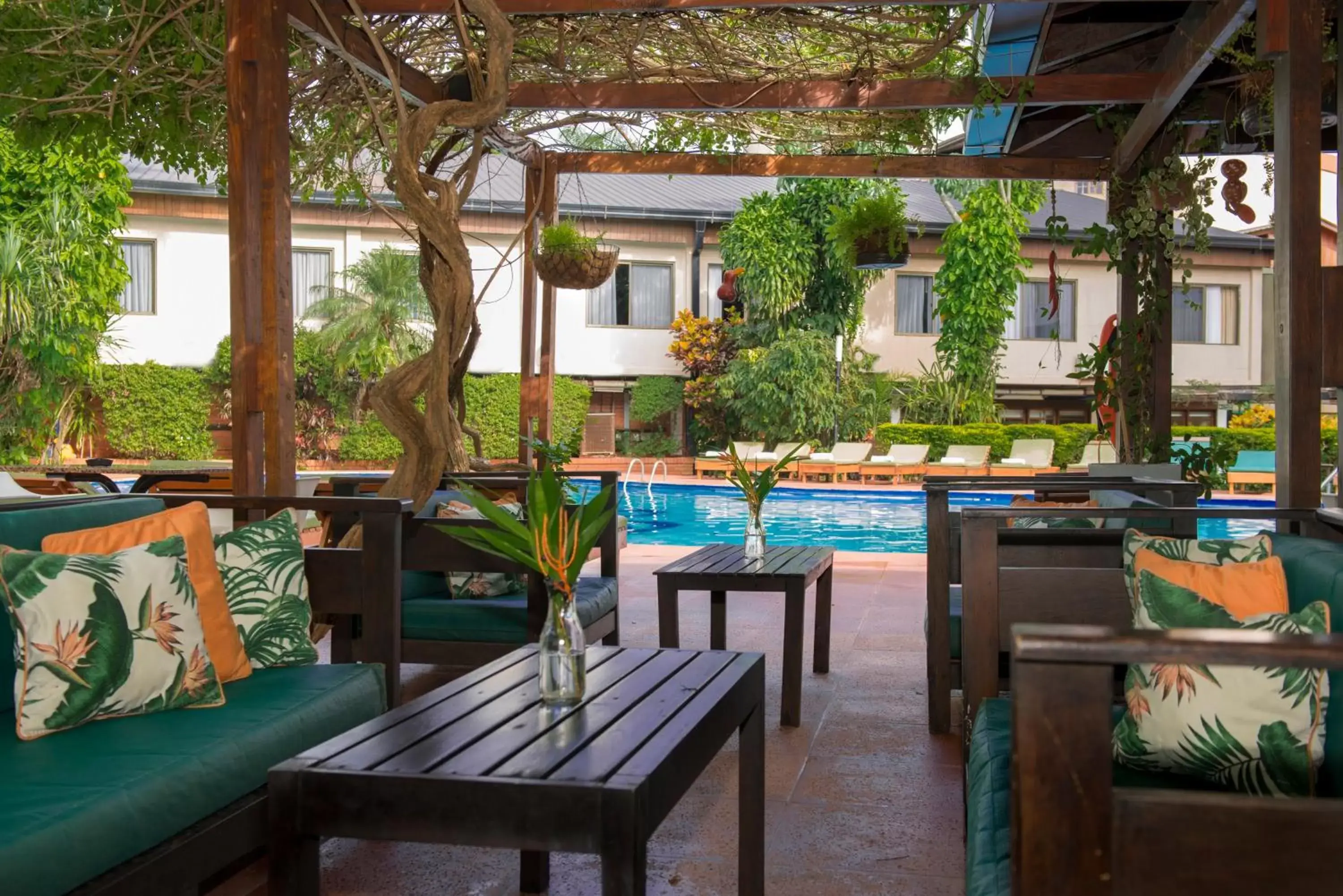 Patio, Swimming Pool in Hotel Saint George