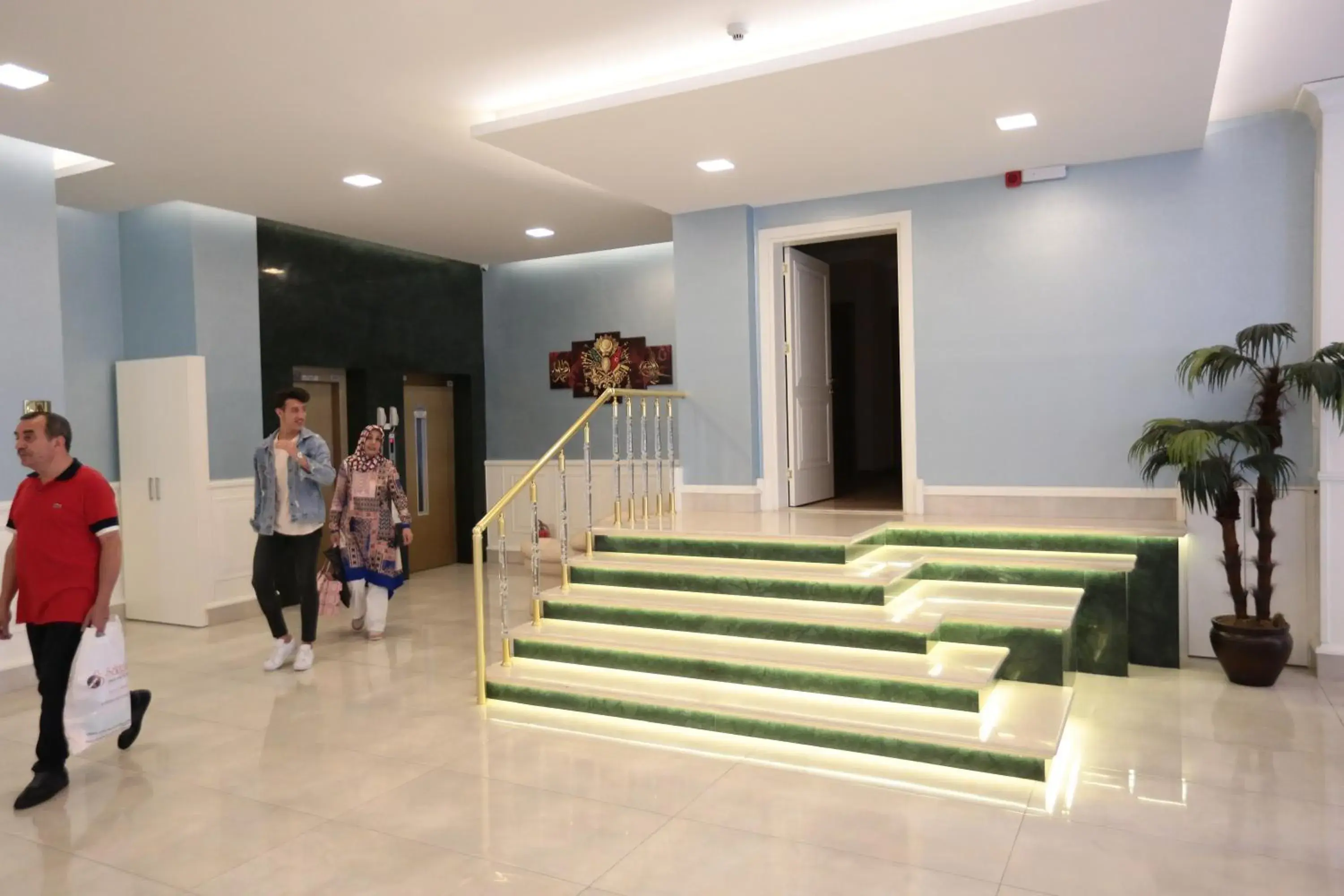 Lobby or reception in Bursa Palas Hotel