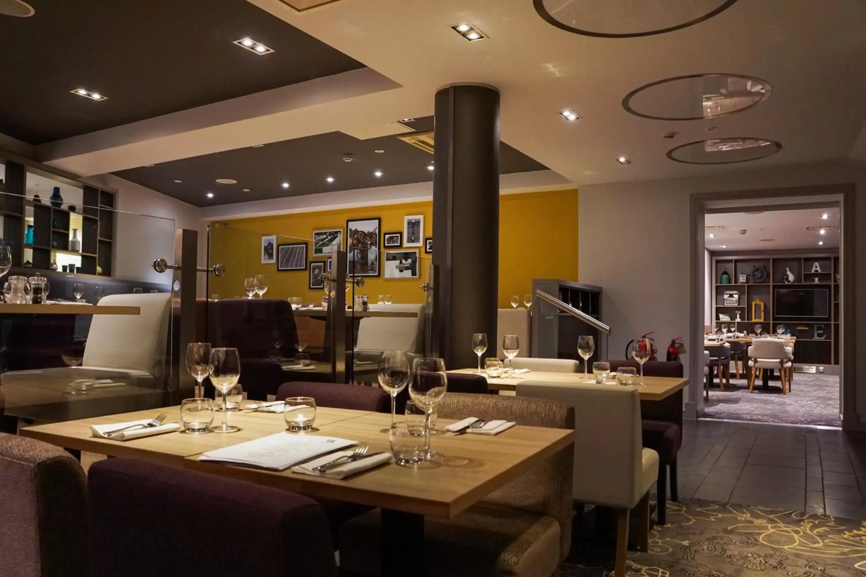 Restaurant/Places to Eat in Holiday Inn Ellesmere Port/Cheshire Oaks, an IHG Hotel