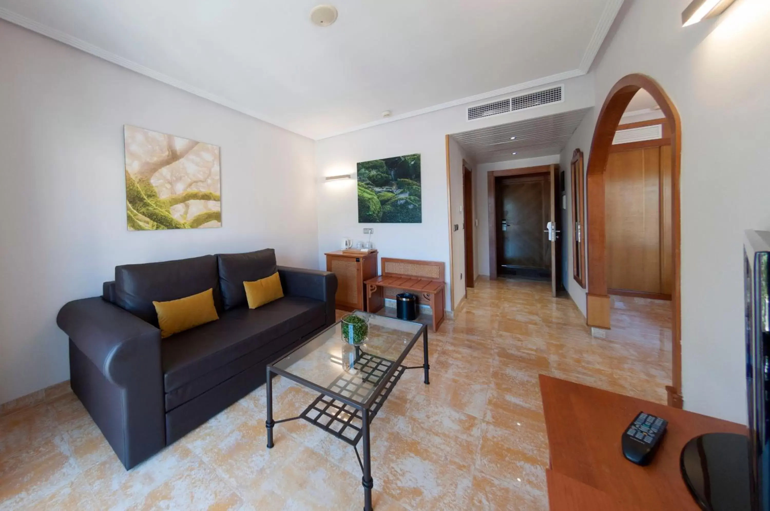 Living room, Seating Area in Hotel La Laguna Spa & Golf