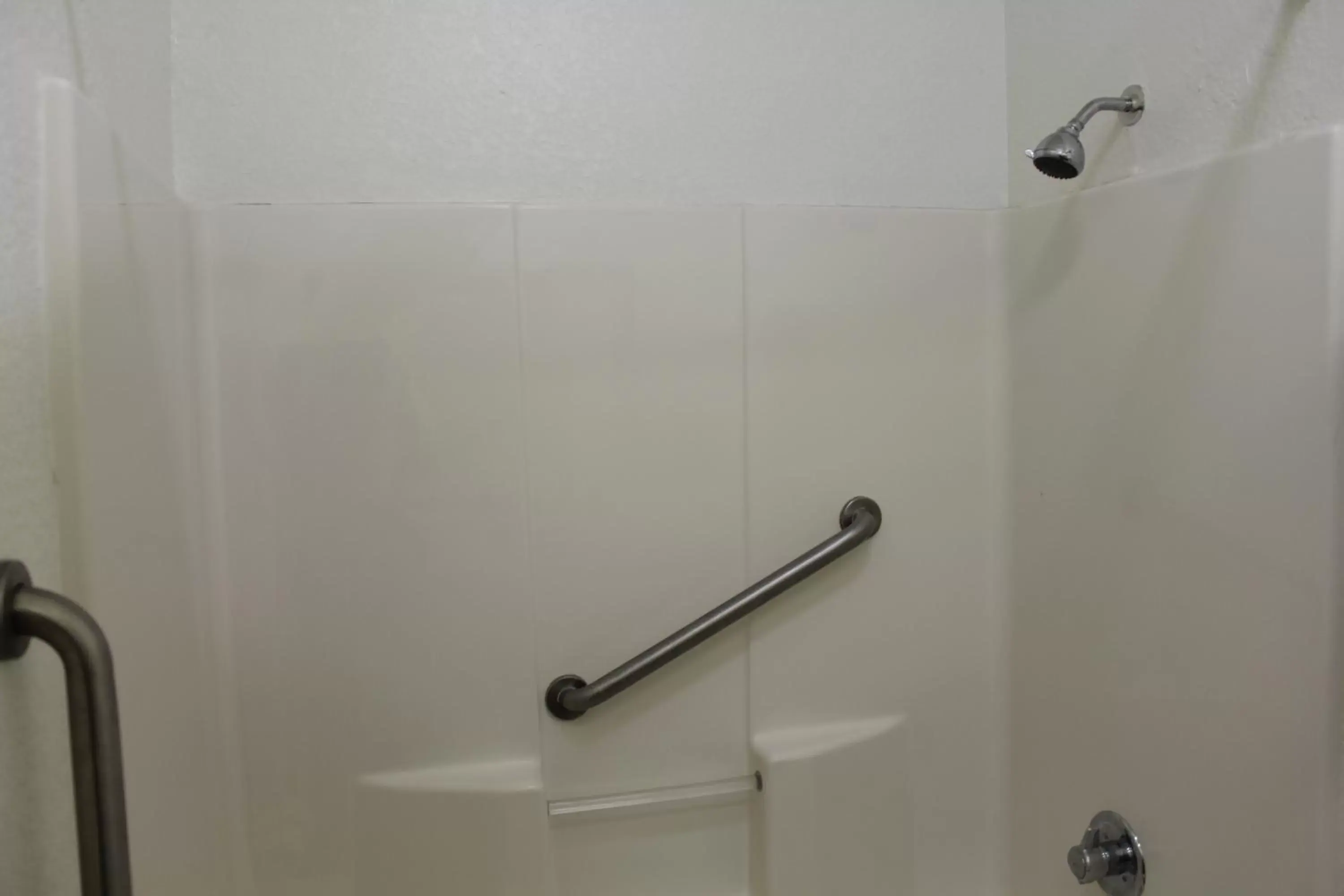 Shower, Bathroom in Quality Inn Florida City - Gateway to the Keys