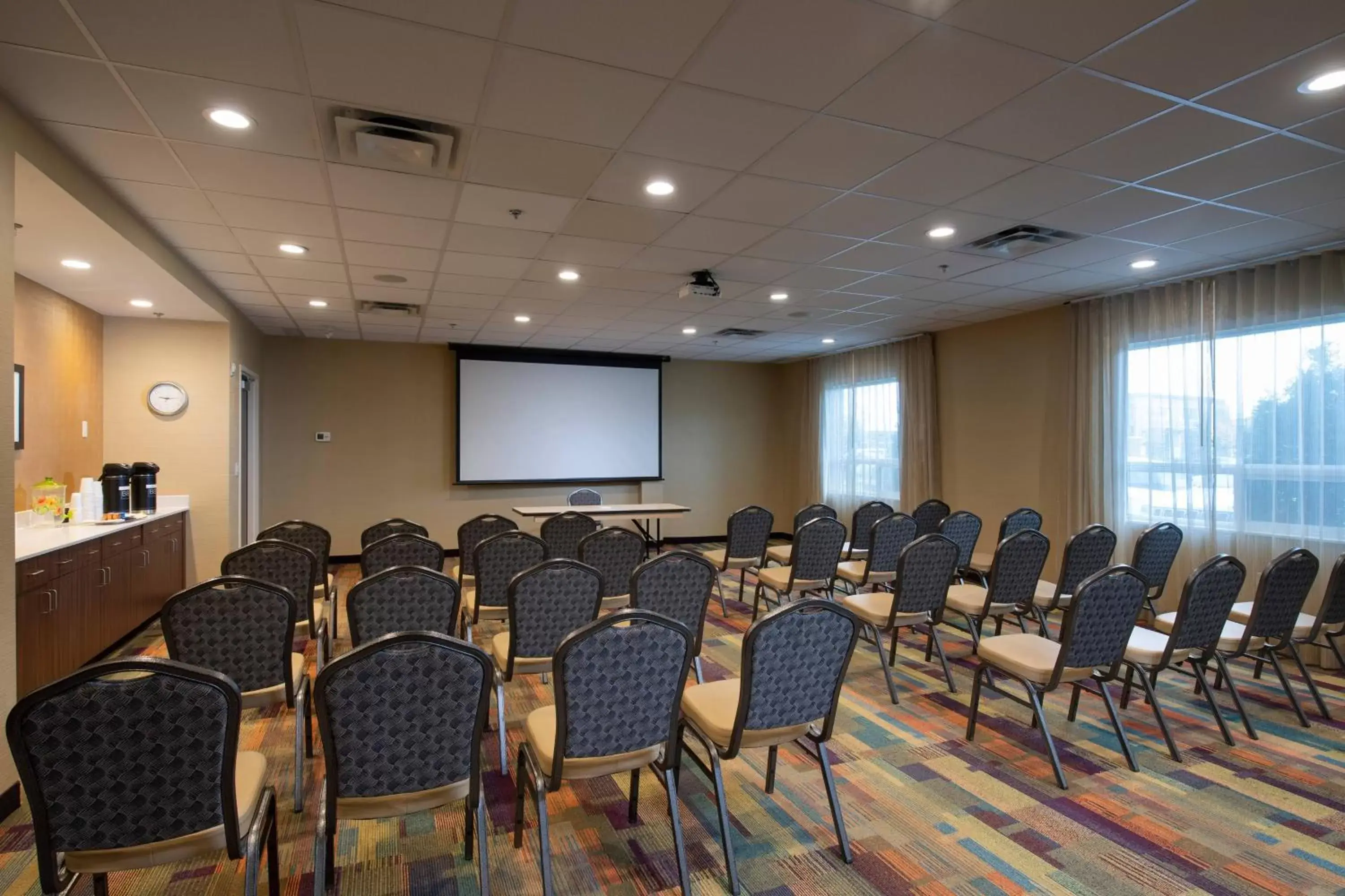 Meeting/conference room in Fairfield Inn & Suites by Marriott Edmonton North