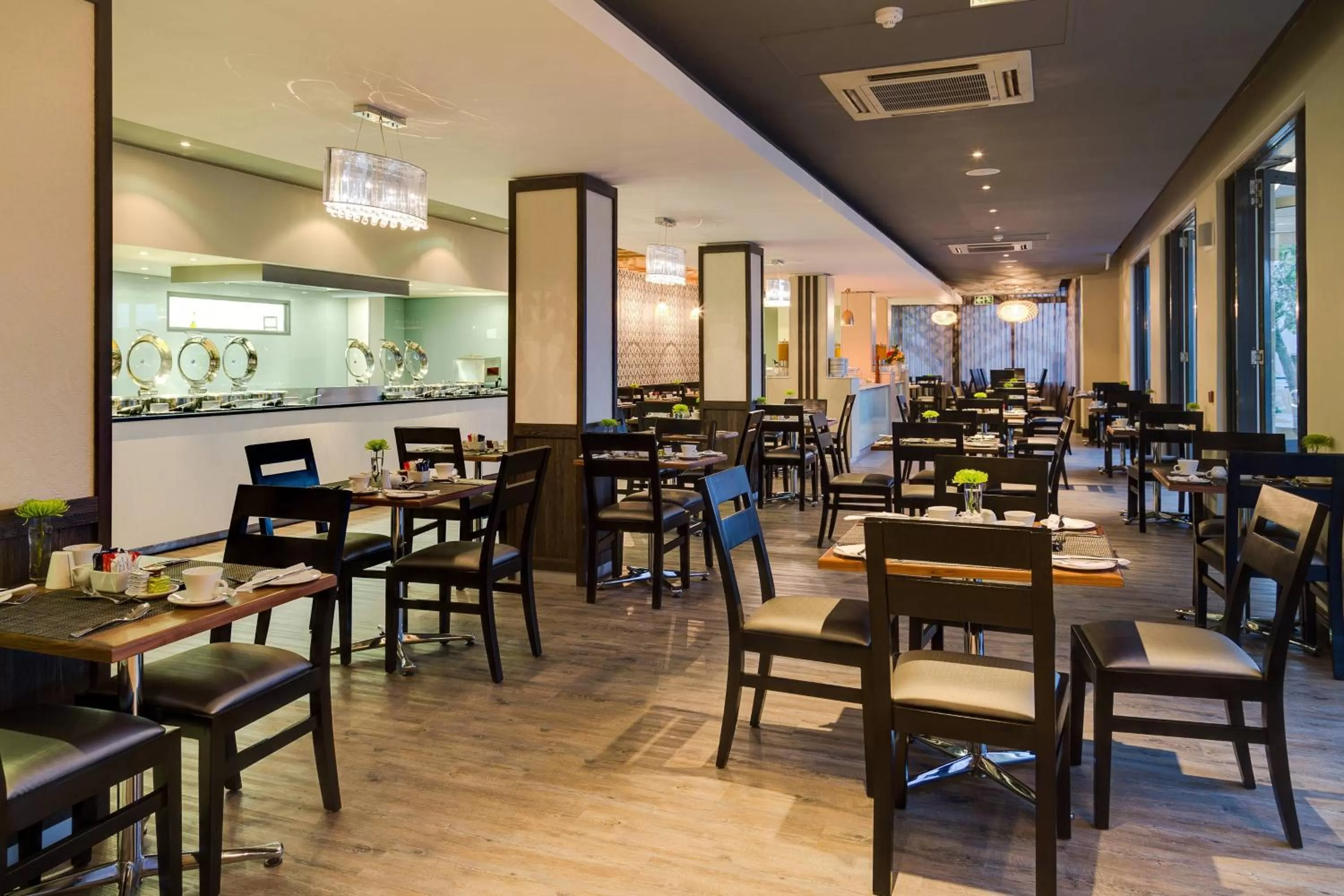 Restaurant/places to eat in Protea Hotel by Marriott Cape Town Waterfront Breakwater Lodge