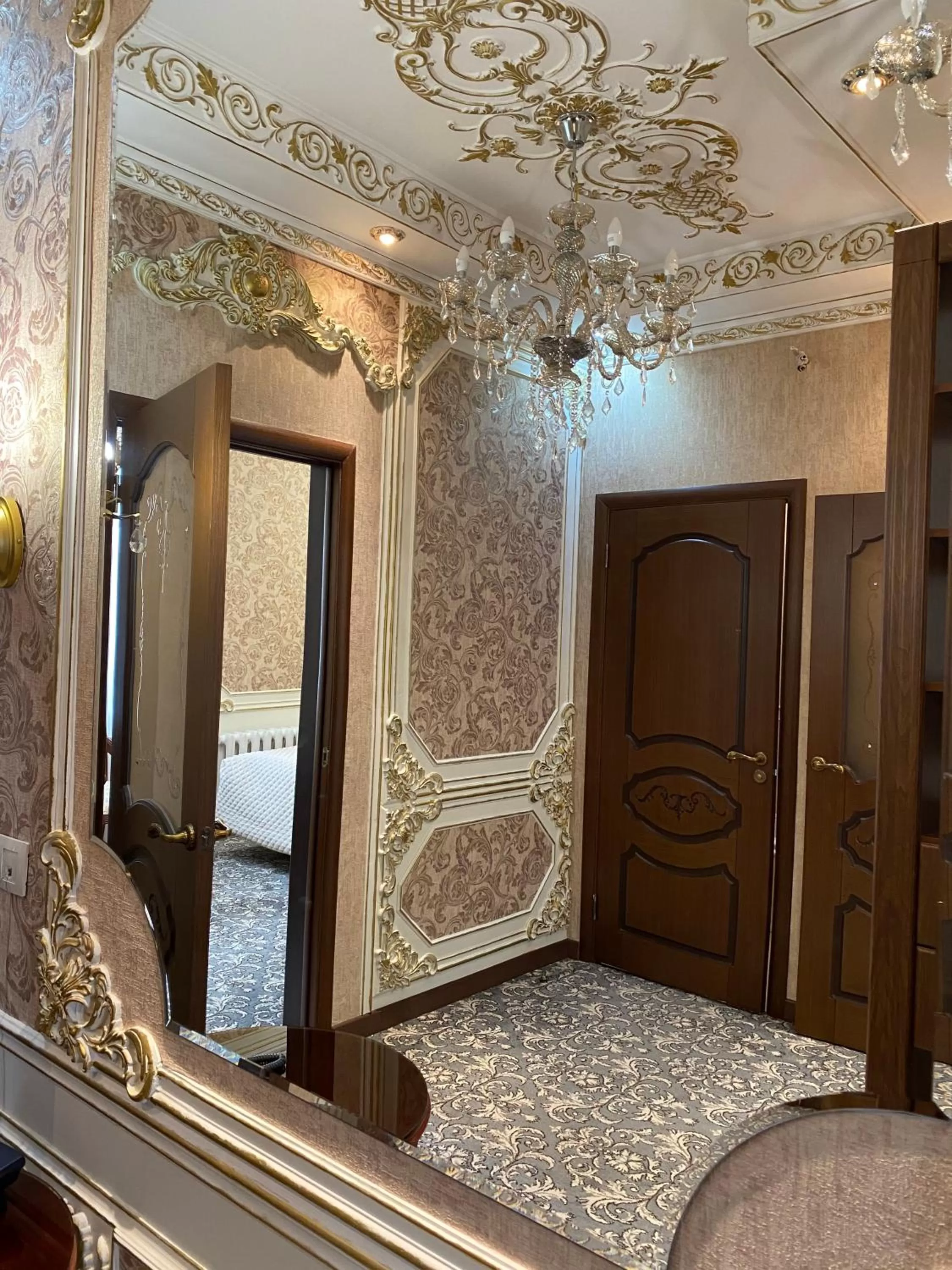 Living room in Lion Hotel