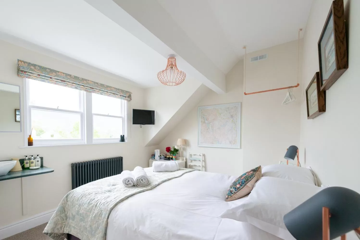 Photo of the whole room, Bed in The Mount B&B