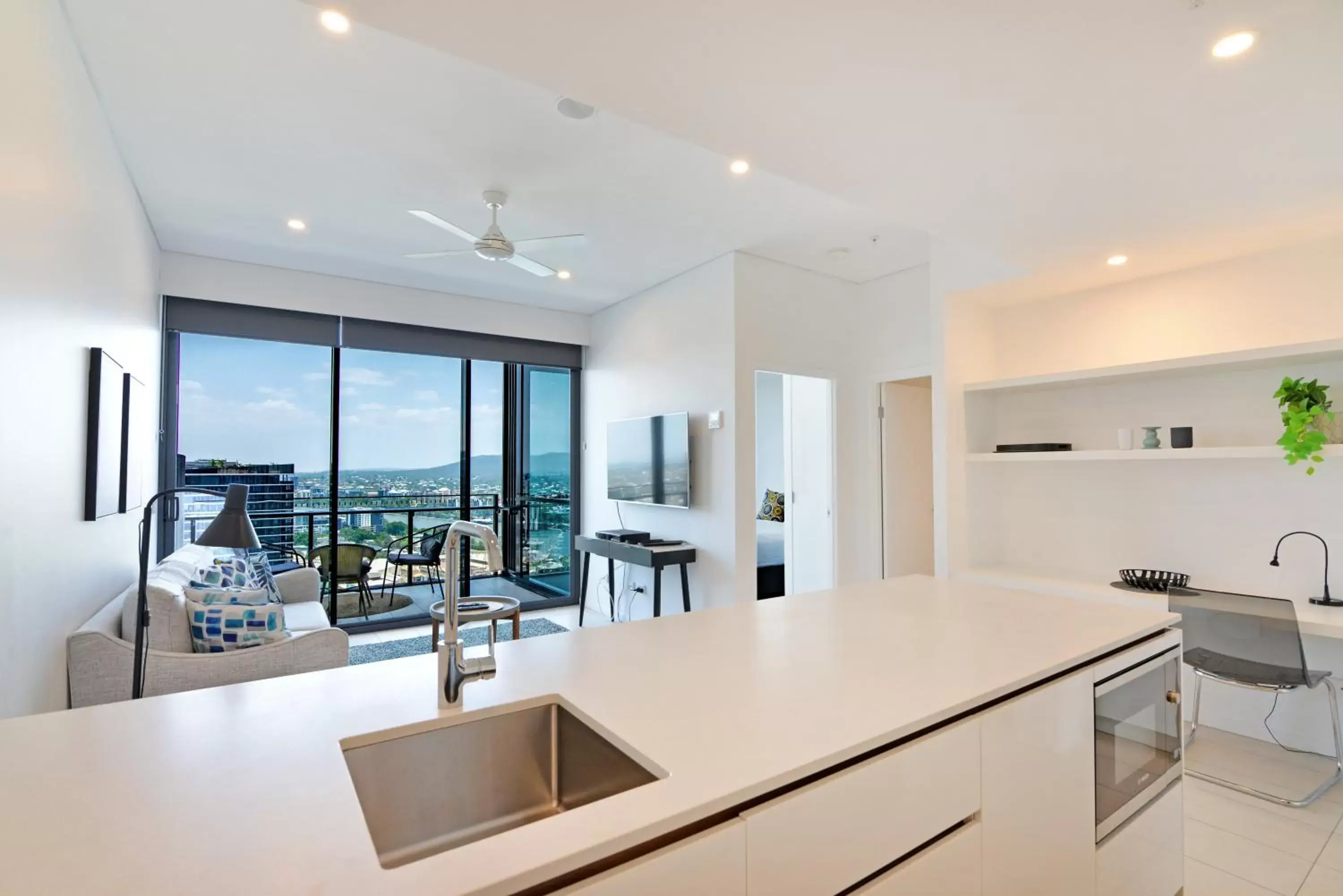 Kitchen or kitchenette in Hope Street Apartments by CLLIX