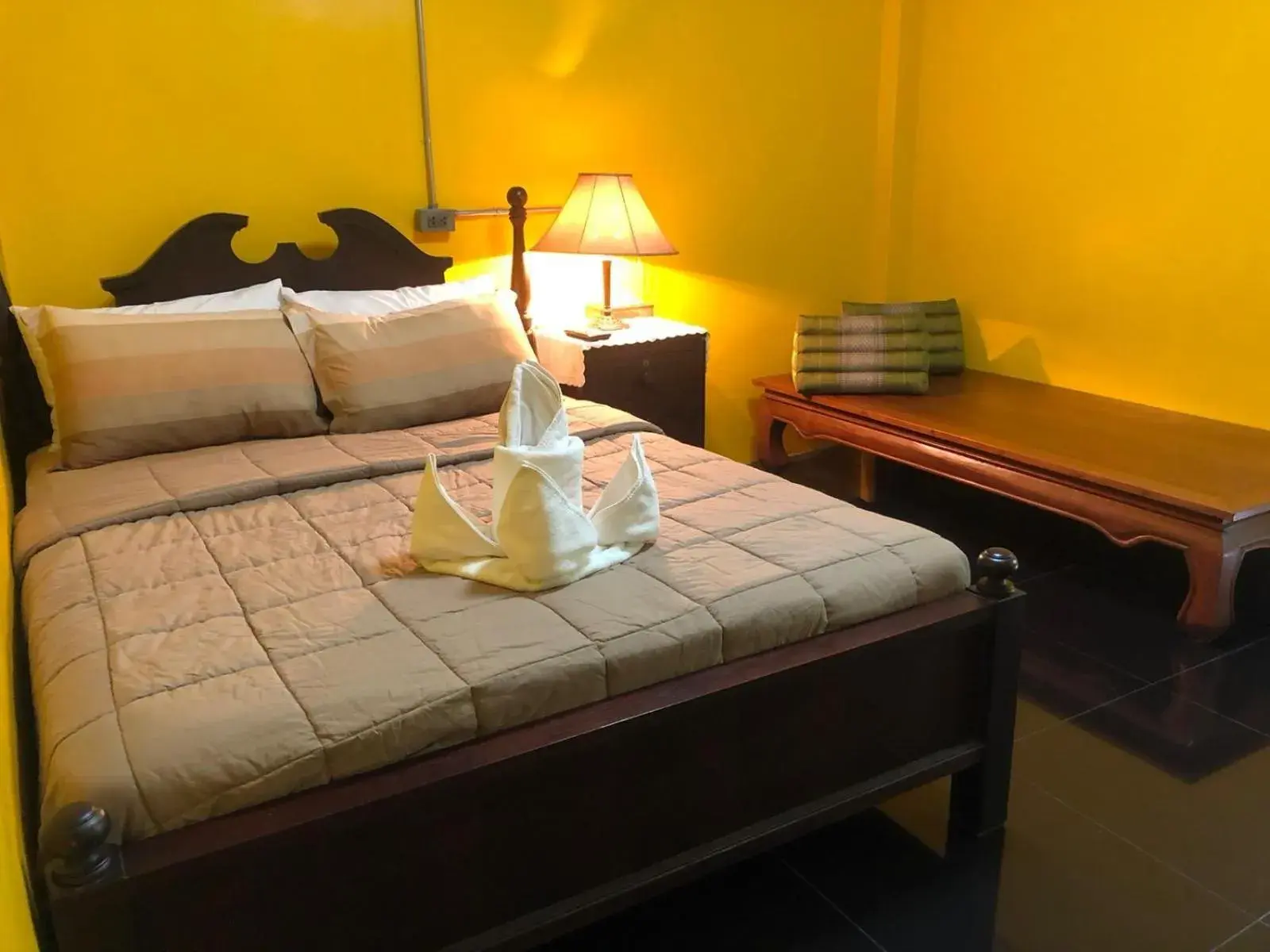 Bedroom, Bed in Baan Lung Poshtel
