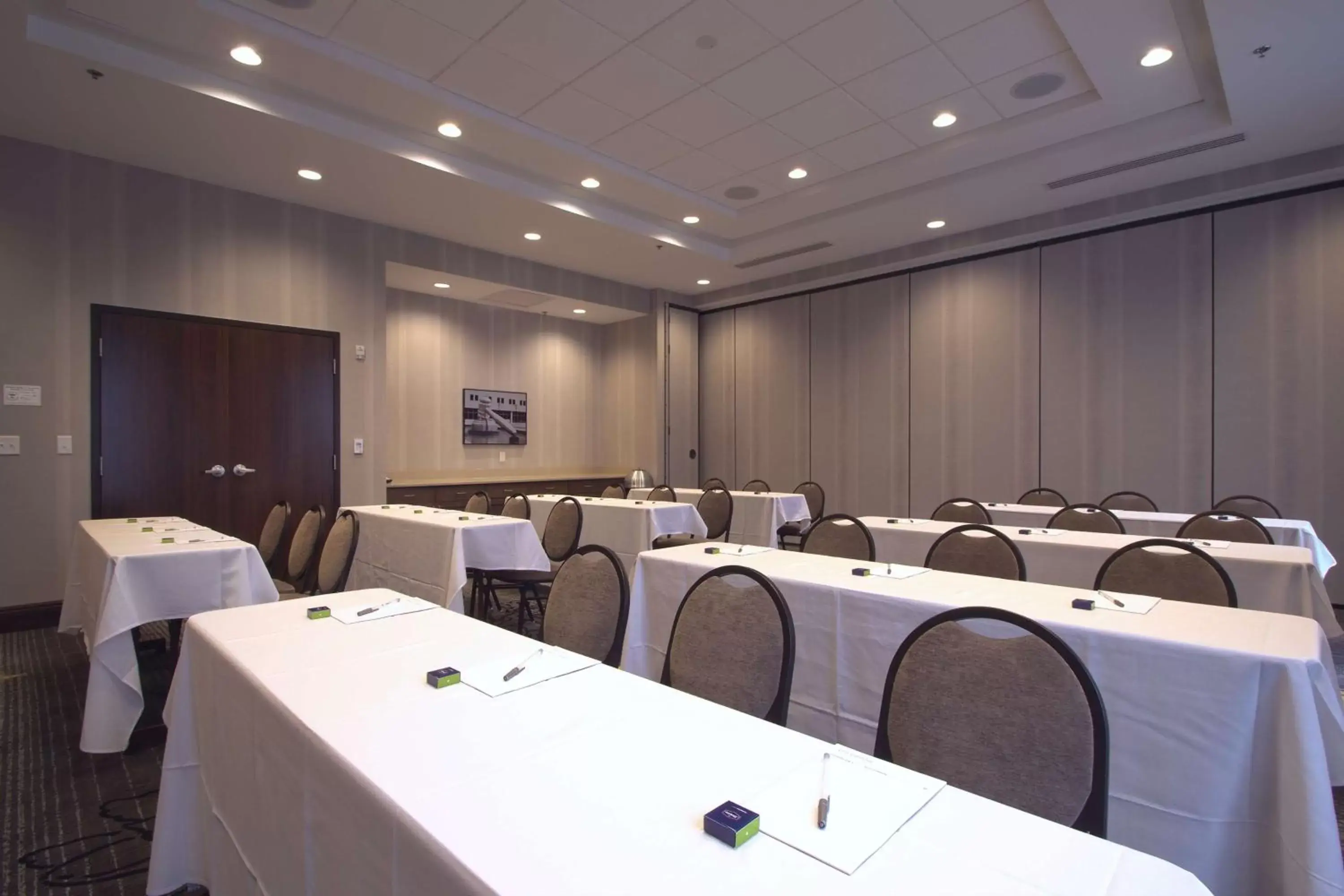 Meeting/conference room in Hampton Inn & Suites Columbus/University Area