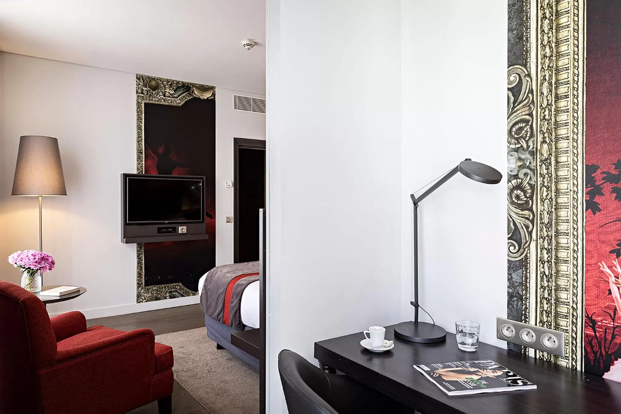 Photo of the whole room in Hotel Indigo Paris - Opera by IHG