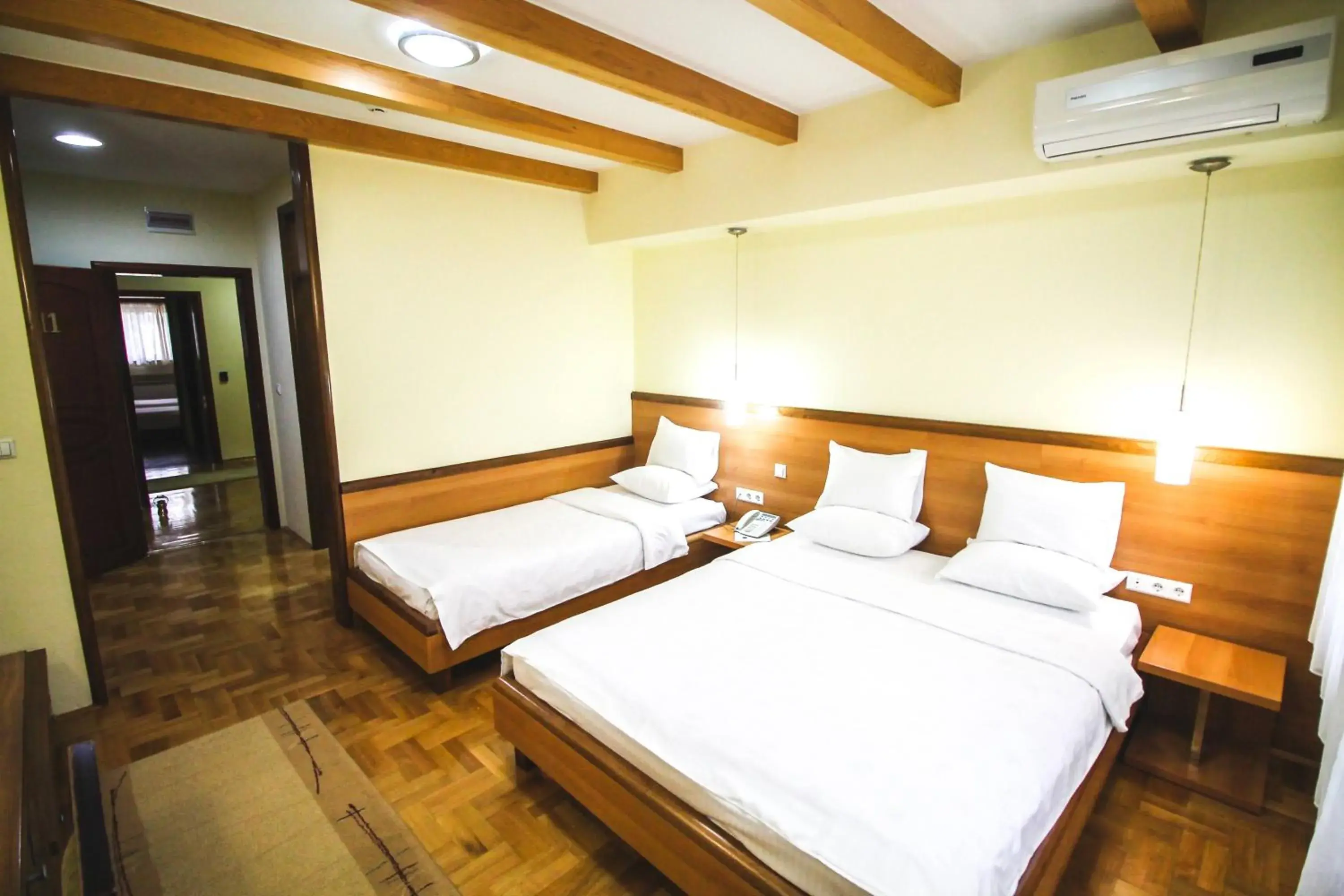 Bedroom, Bed in Hotel Vila Vrbas