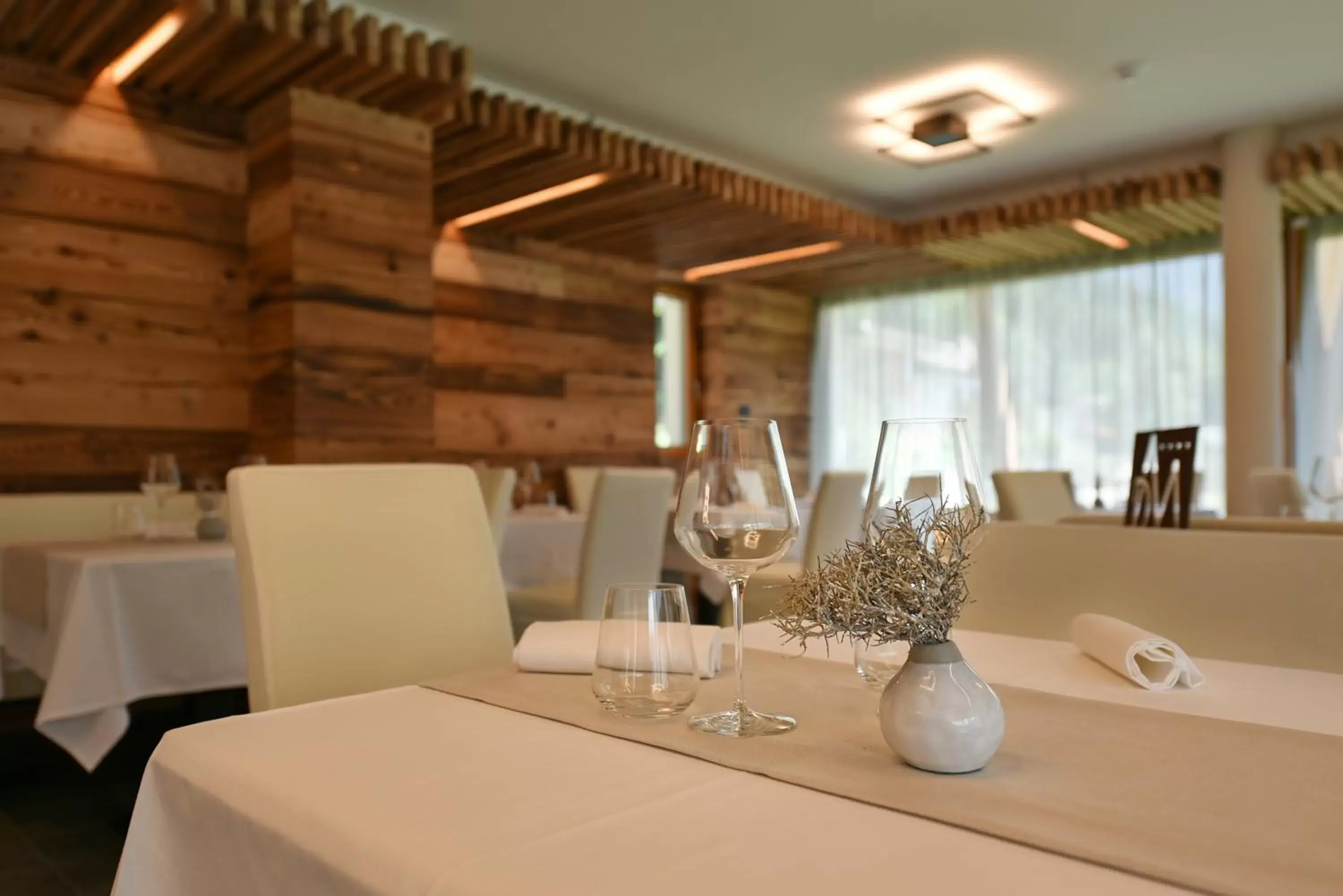 Restaurant/Places to Eat in Dolomeet Boutique Hotel