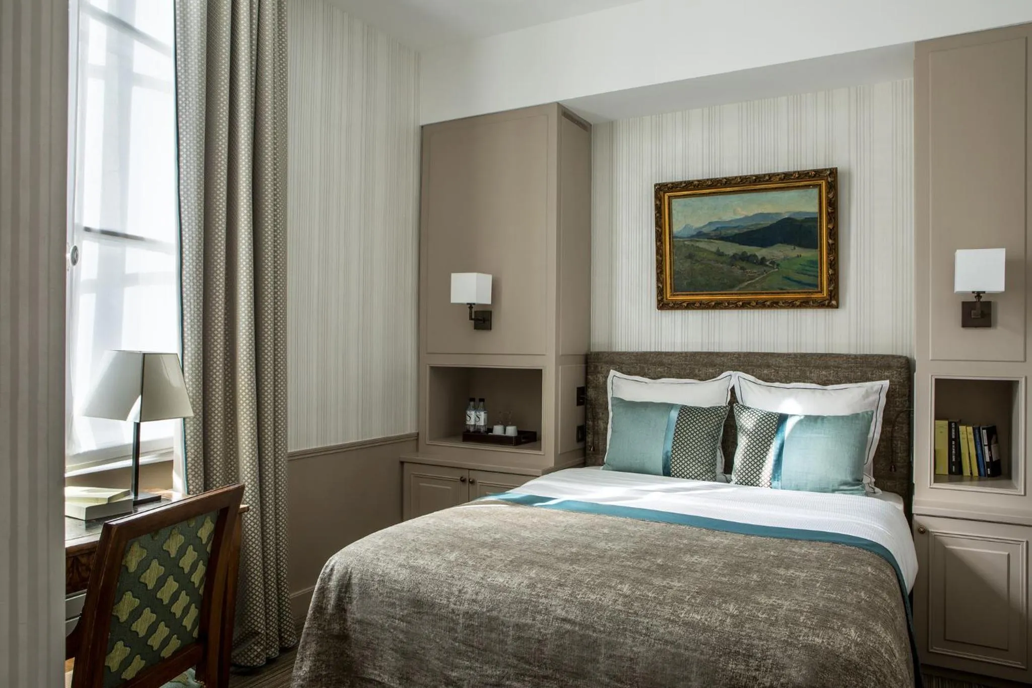 Bedroom, Bed in Hôtel des Saints Pères - Esprit de France