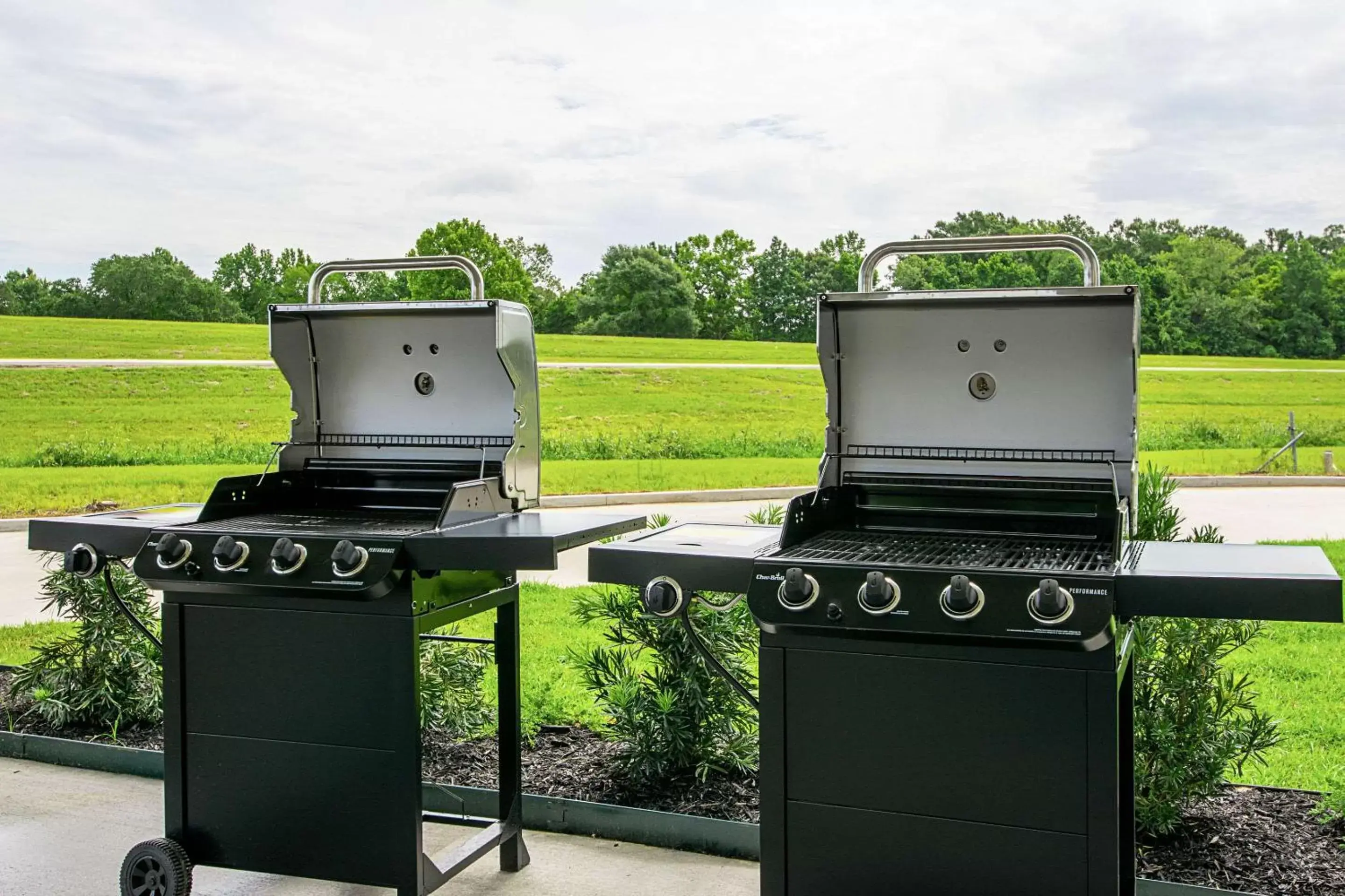Other, BBQ Facilities in MainStay Suites Geismar - Gonzales