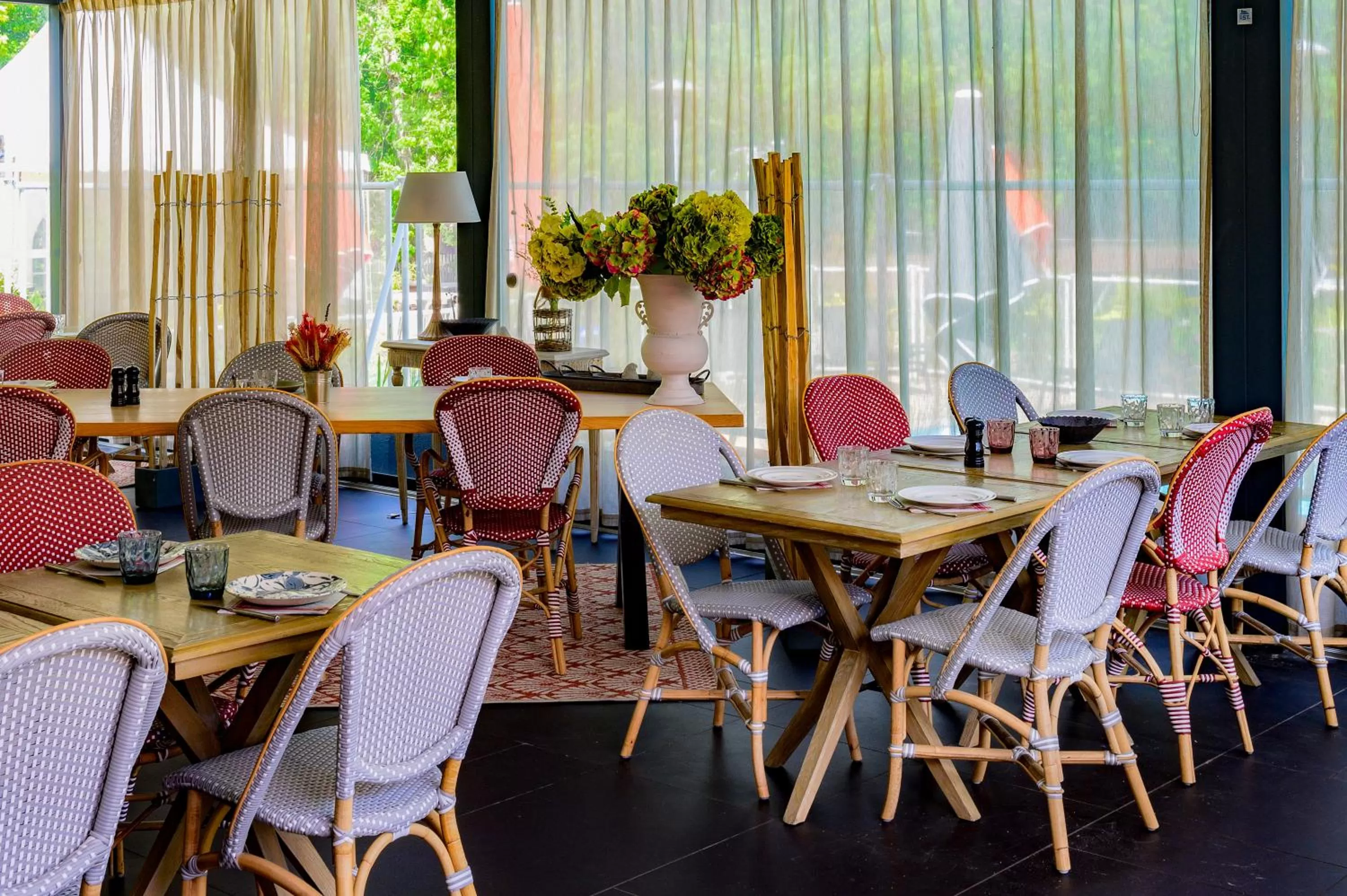 Restaurant/places to eat in Novotel Orléans Chemins De Sologne Demeures De Campagne