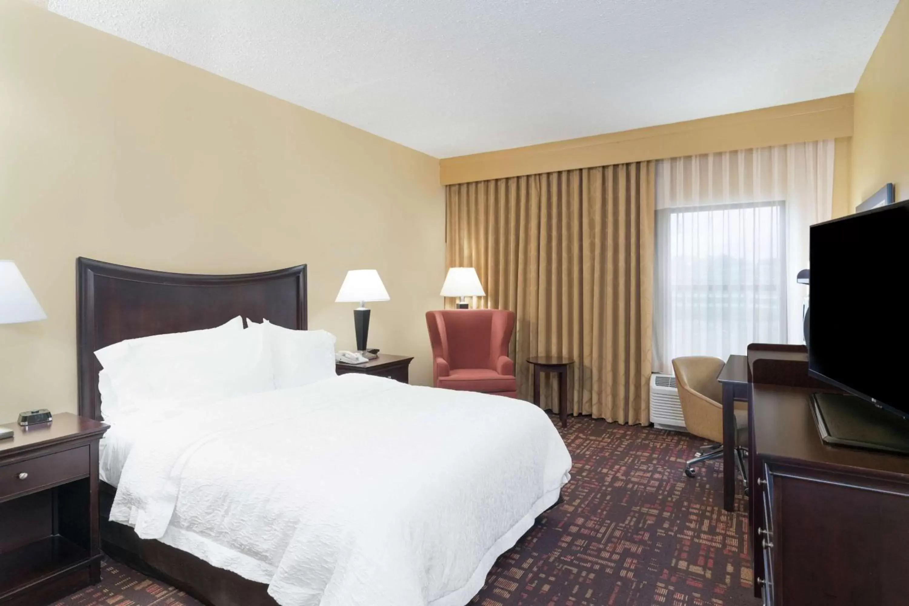 Bedroom, Bed in Hampton Inn Corydon Bedroom, Bed in Hampton Inn Corydon