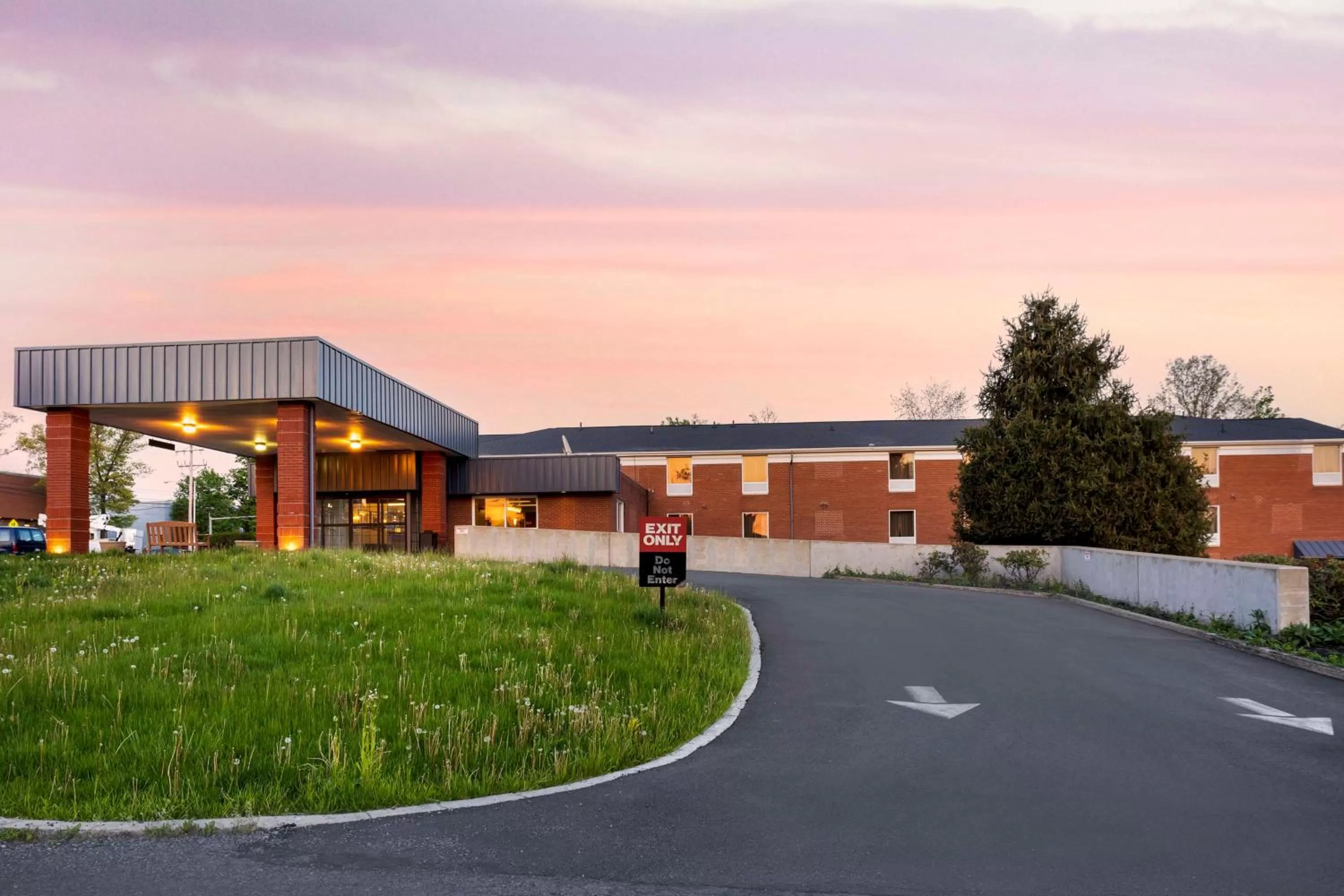 Property building in Best Western DuBois Hotel