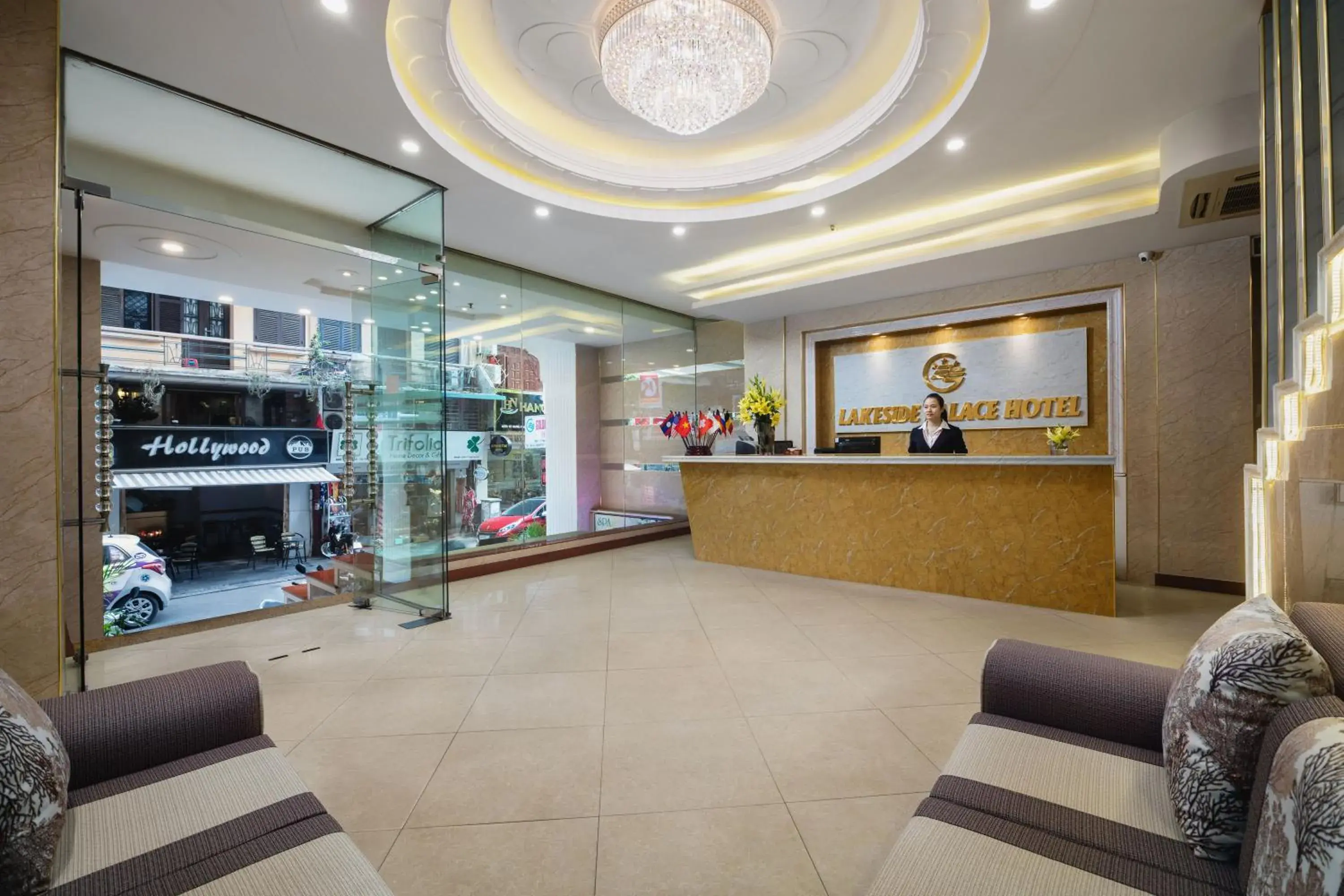 Lobby or reception in Lakeside Palace Hotel Lobby or reception in Lakeside Palace Hotel