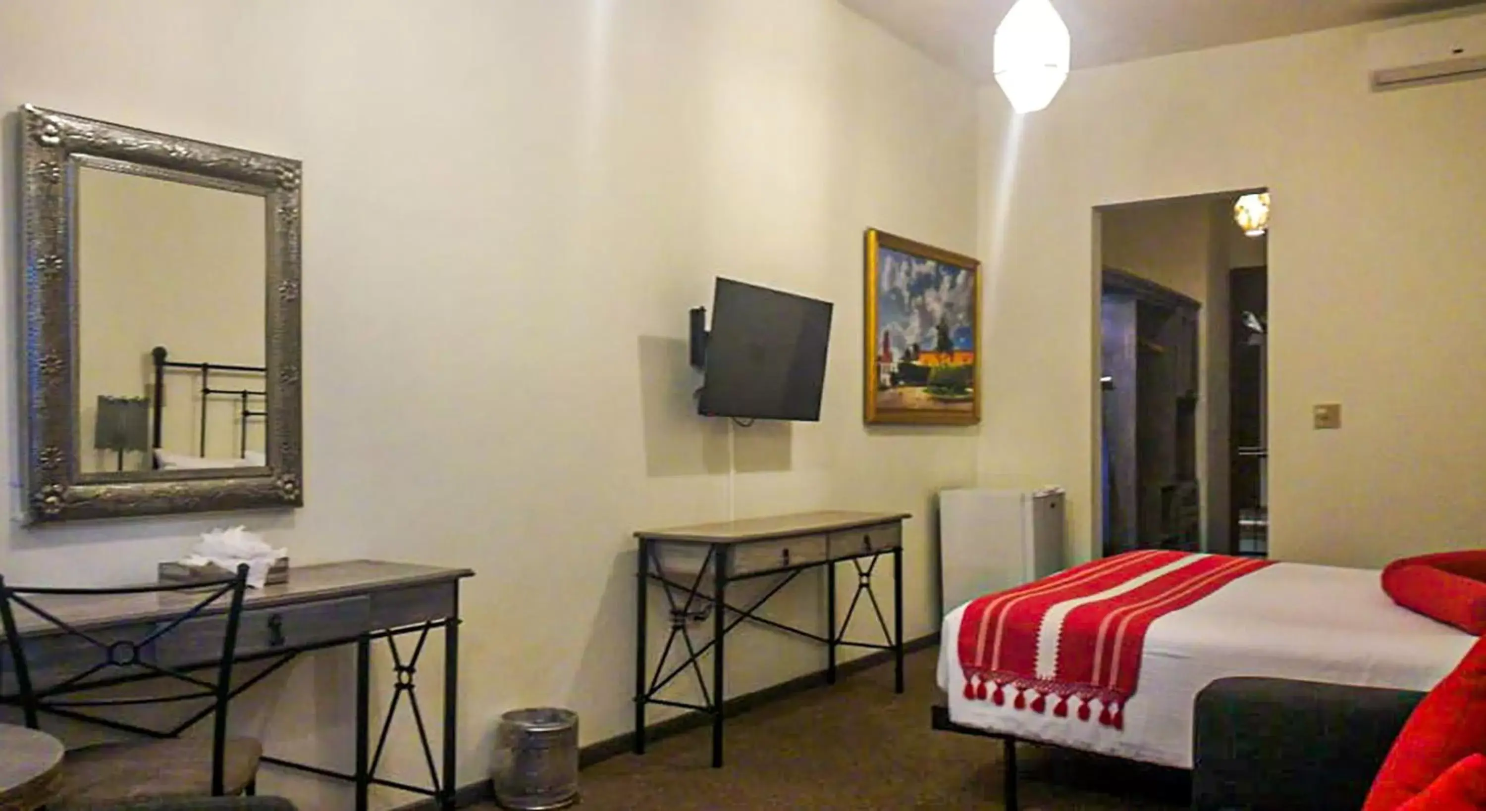 Photo of the whole room, Bed in Hotel La Casona 30