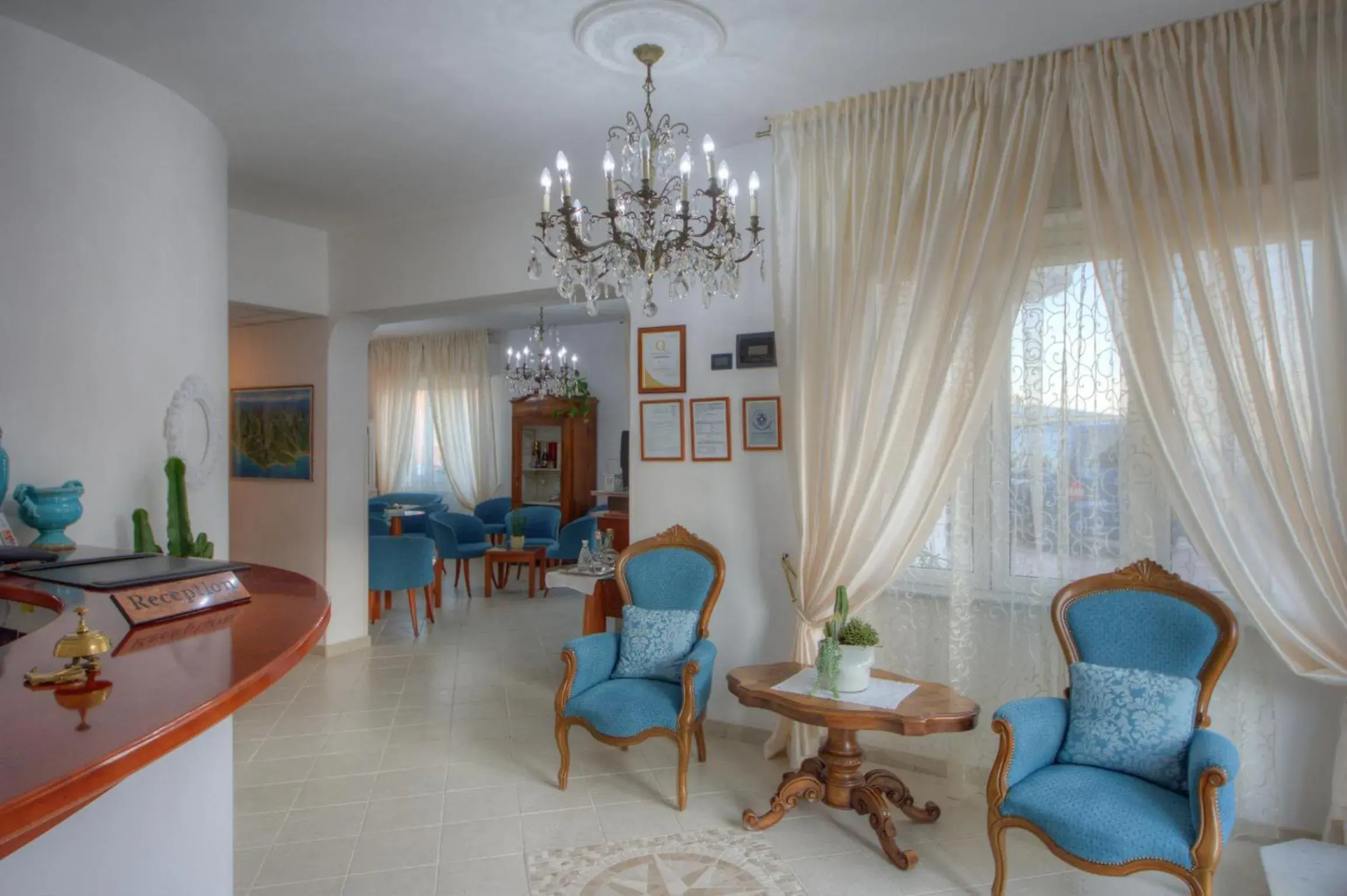 Living room, Seating Area in Hotel Noris