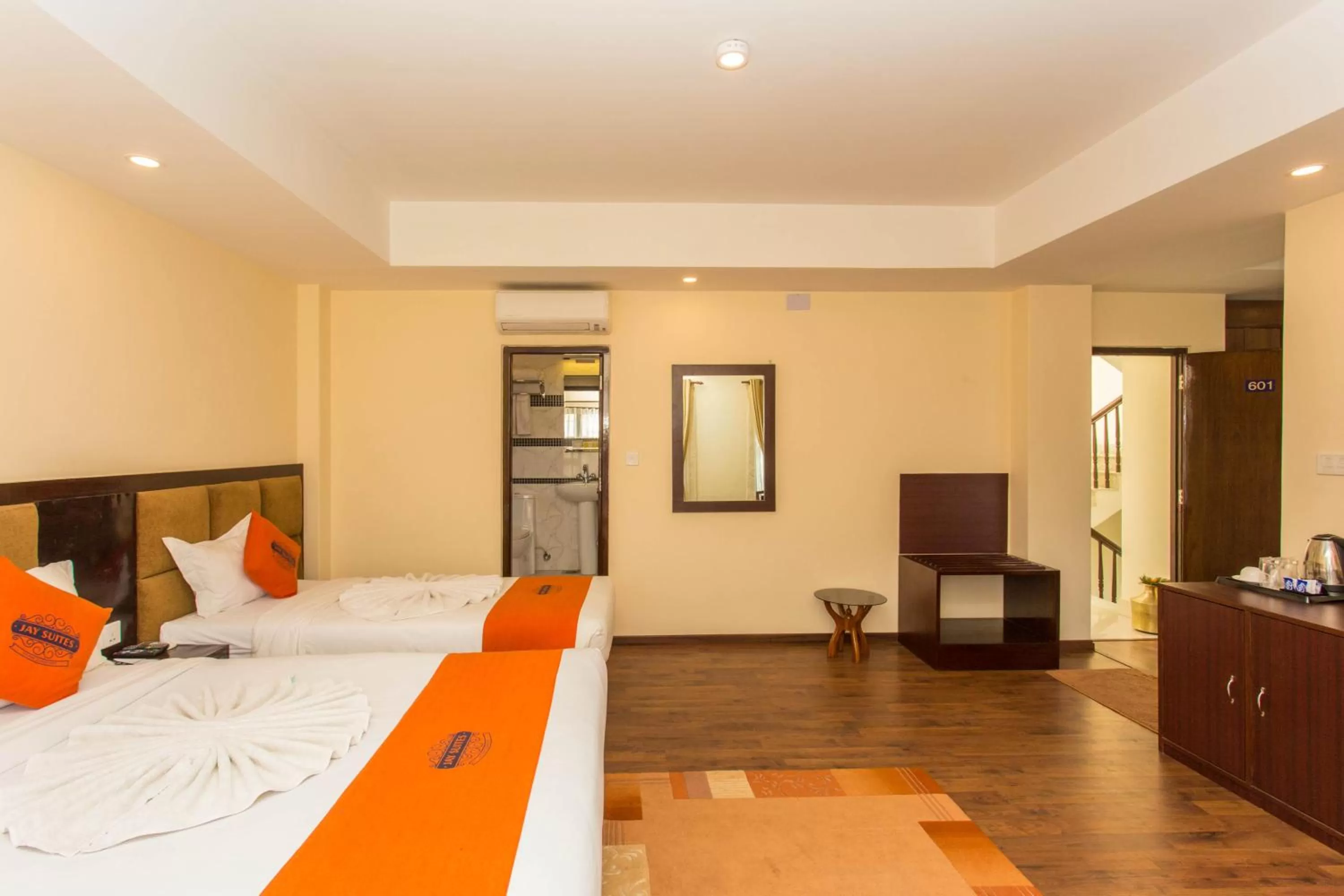 Bedroom, Bed in Hotel Jay Suites