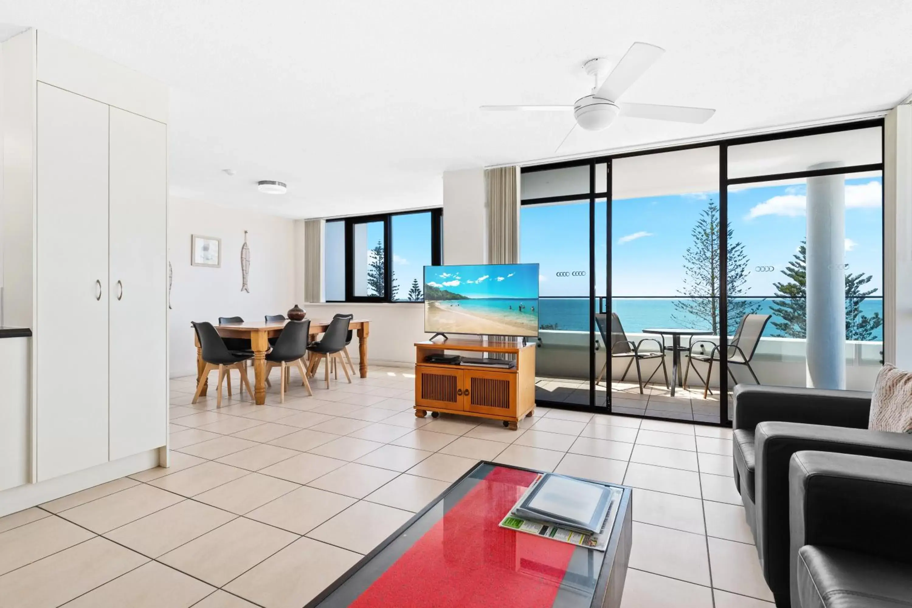 Living room in Windward Apartments