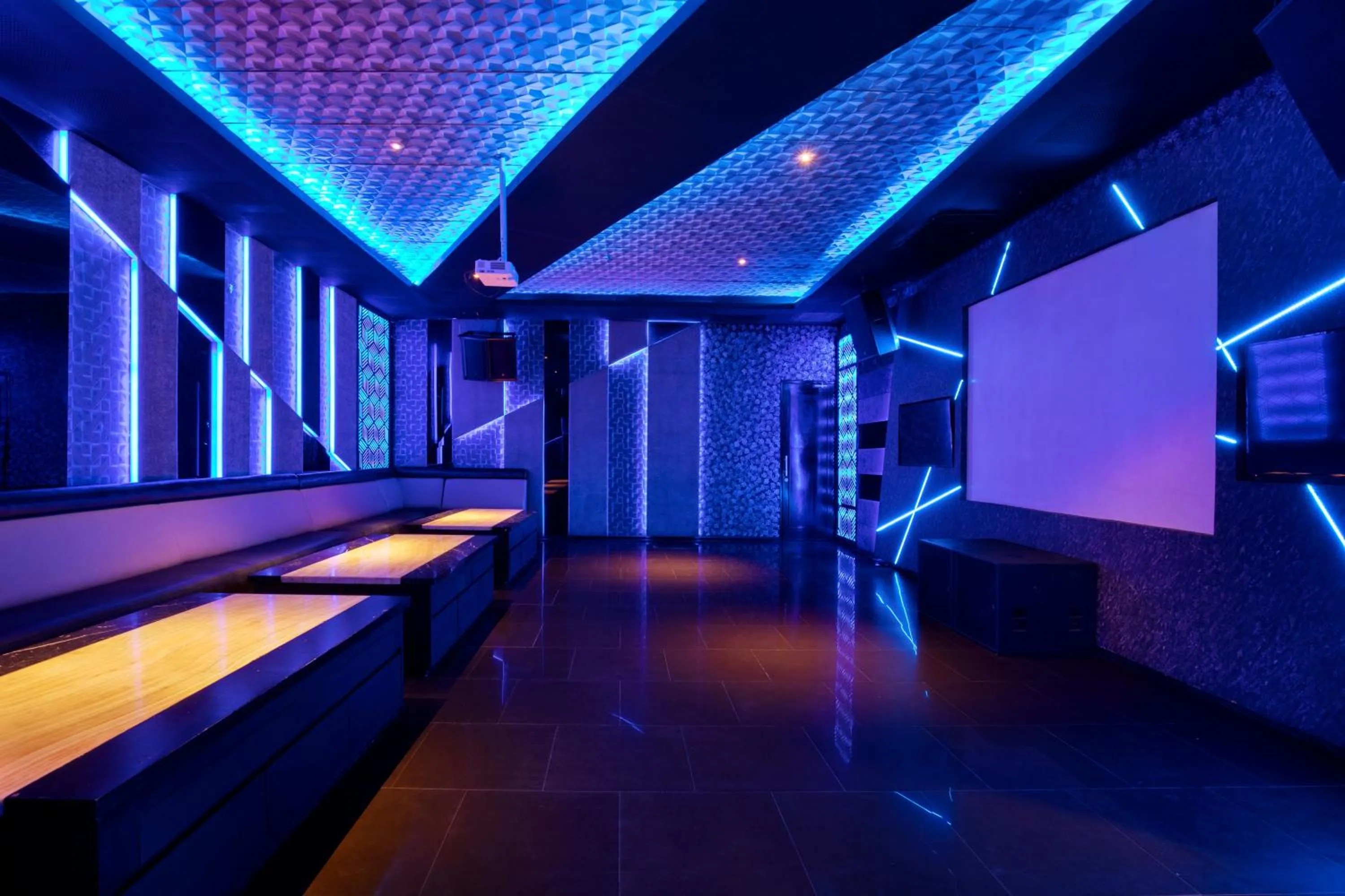 Karaoke in Novotel Palembang