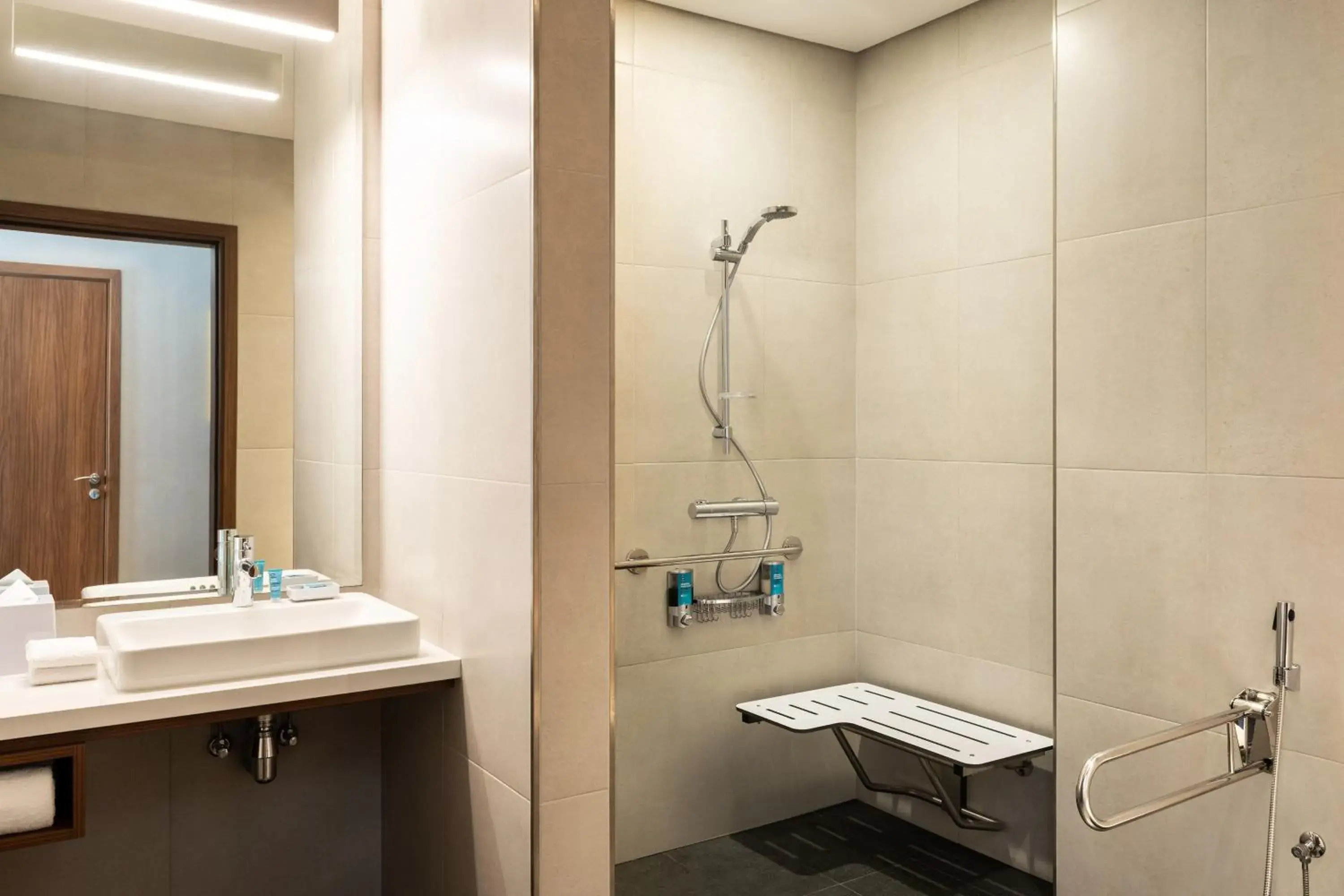 Bathroom in Aloft Me'aisam, Dubai