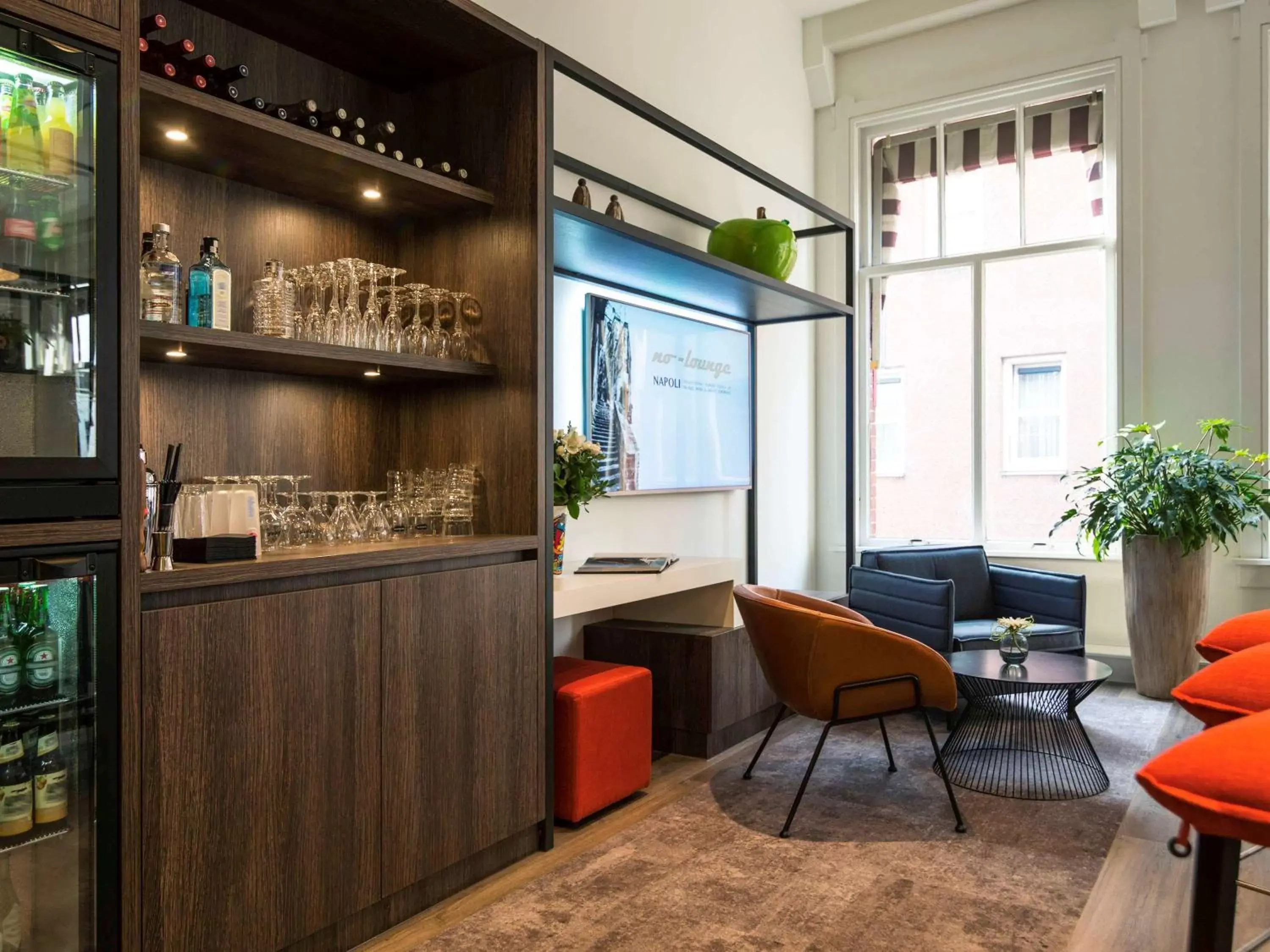 Lounge or bar in ibis Styles Den Haag City Centre