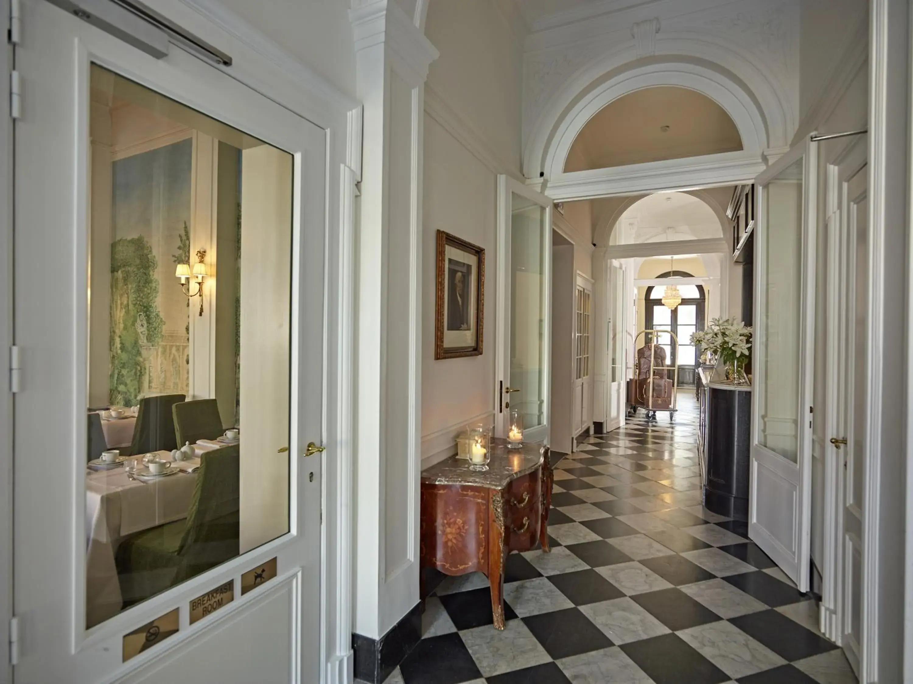 Lobby or reception in De Tuilerieen - Small Luxury Hotels of the World