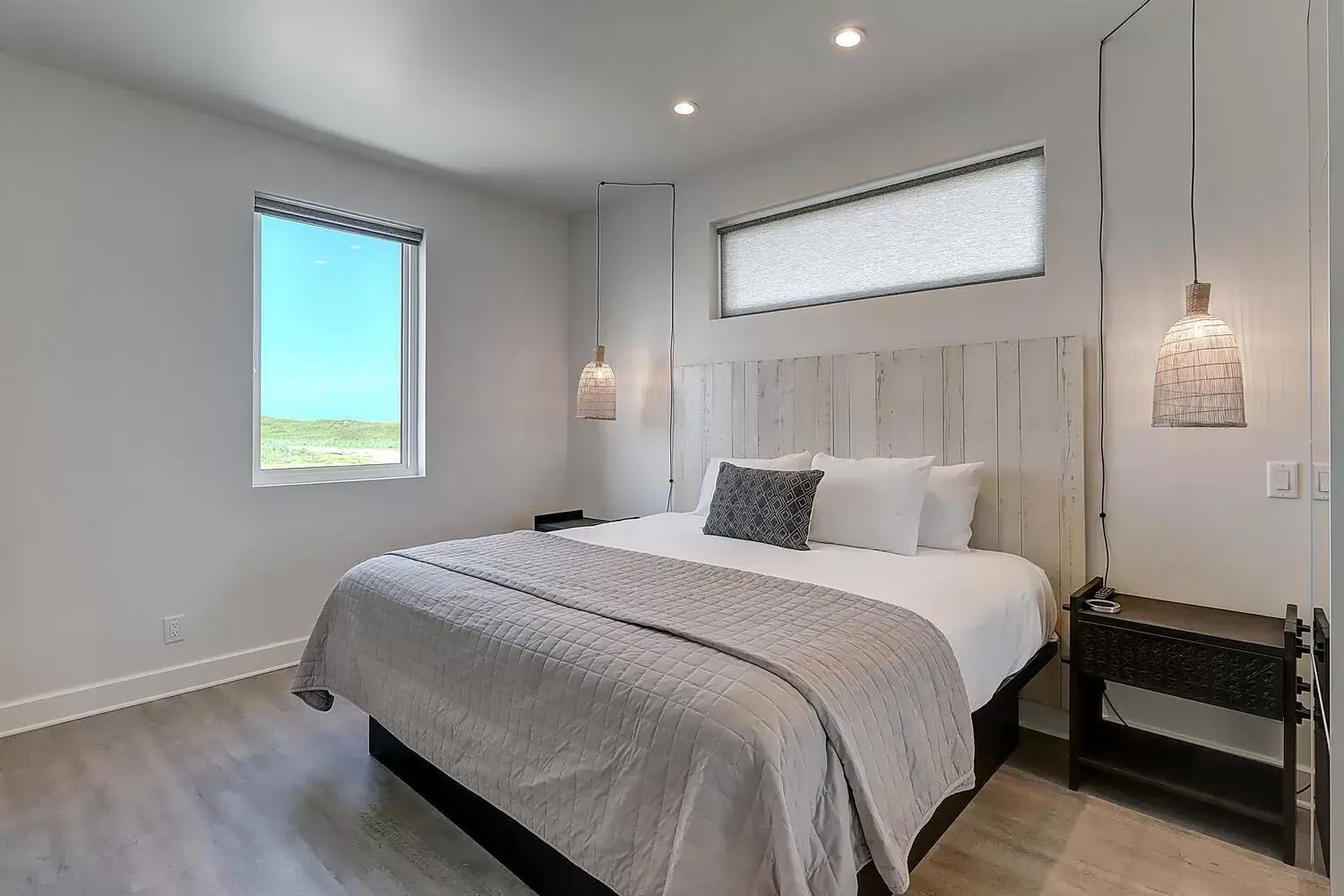 Bedroom, Bed in Lively Beach Bedroom, Bed in Lively Beach