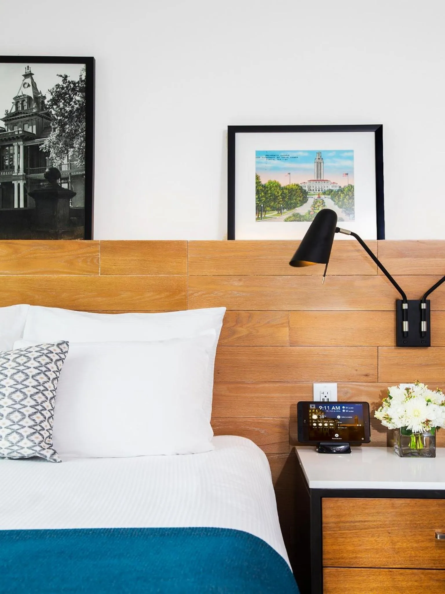 Bedroom, Bed in AT&T Hotel & Conference Center