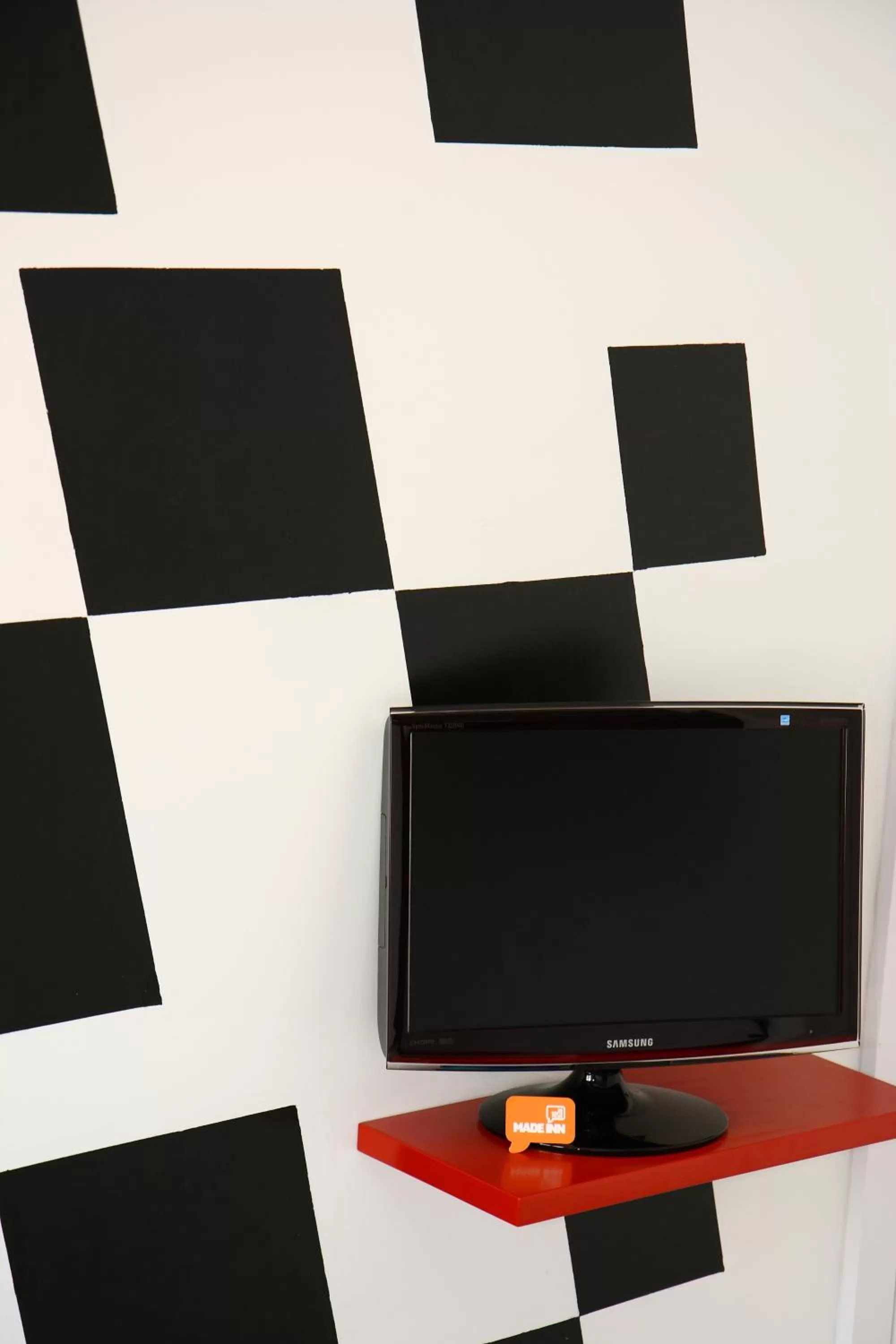 TV and multimedia in Hotel Made Inn