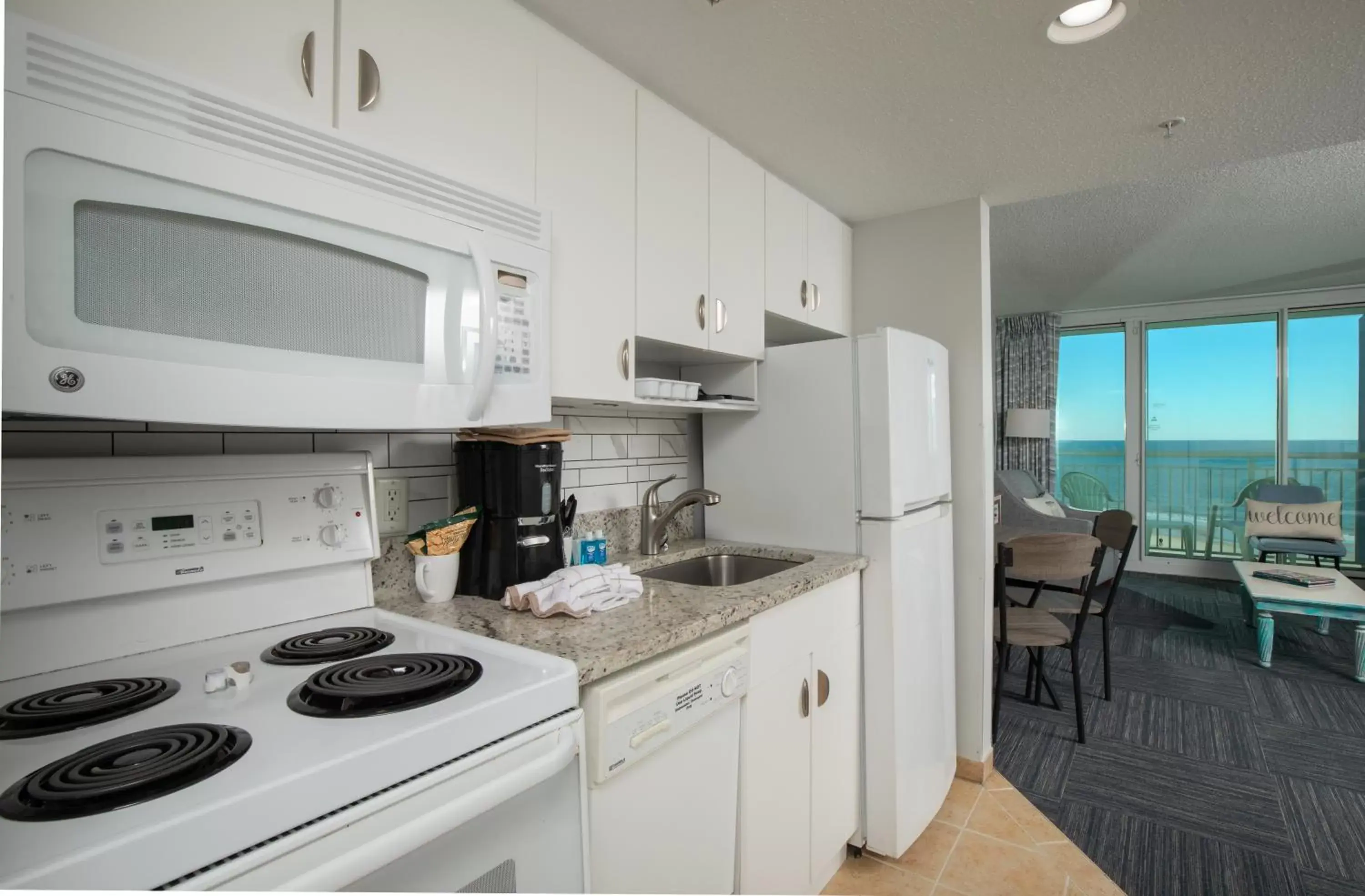 kitchen, Kitchen/Kitchenette in Avista Resort