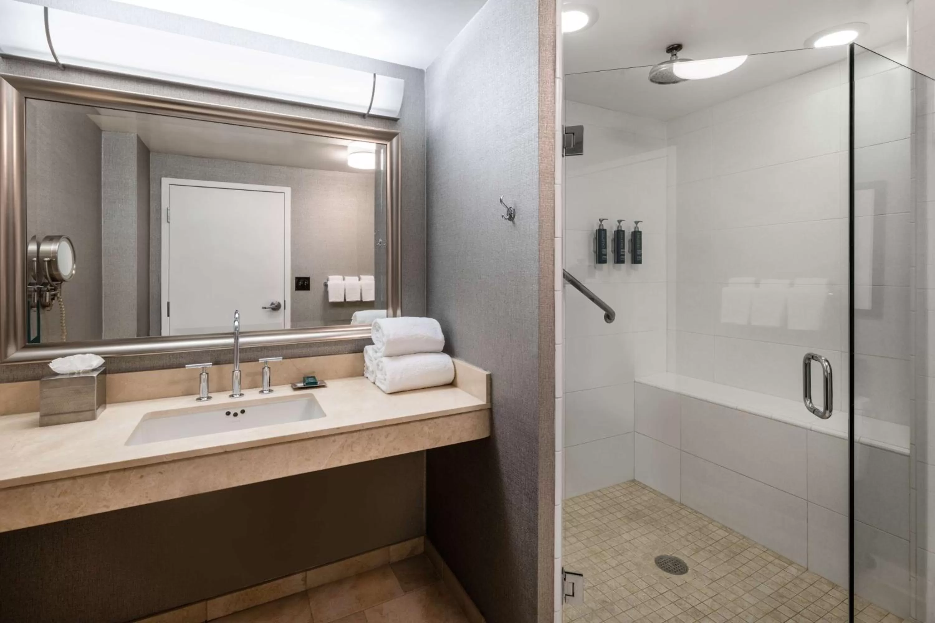 Bathroom in Hilton San Francisco Financial District