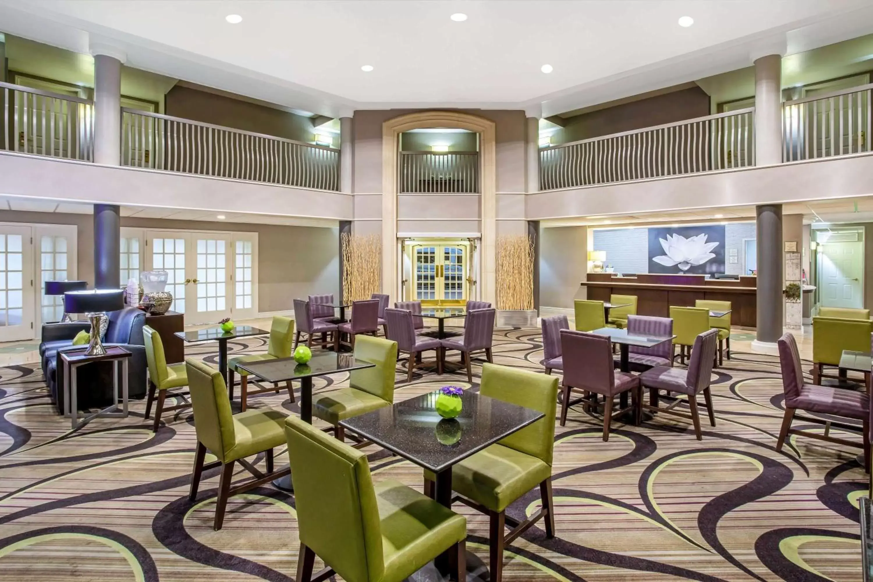 Lobby or reception, Restaurant/Places to Eat in La Quinta by Wyndham Tucson Airport