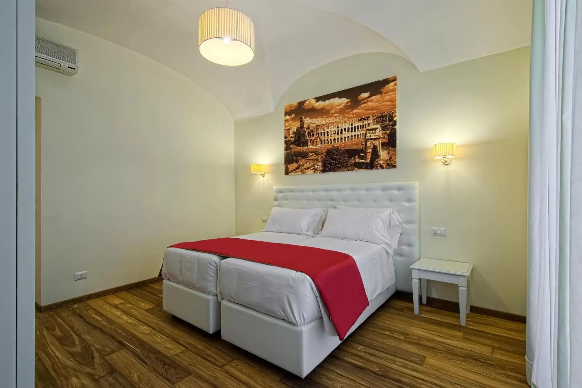 Bed in Star Vatican Rooms