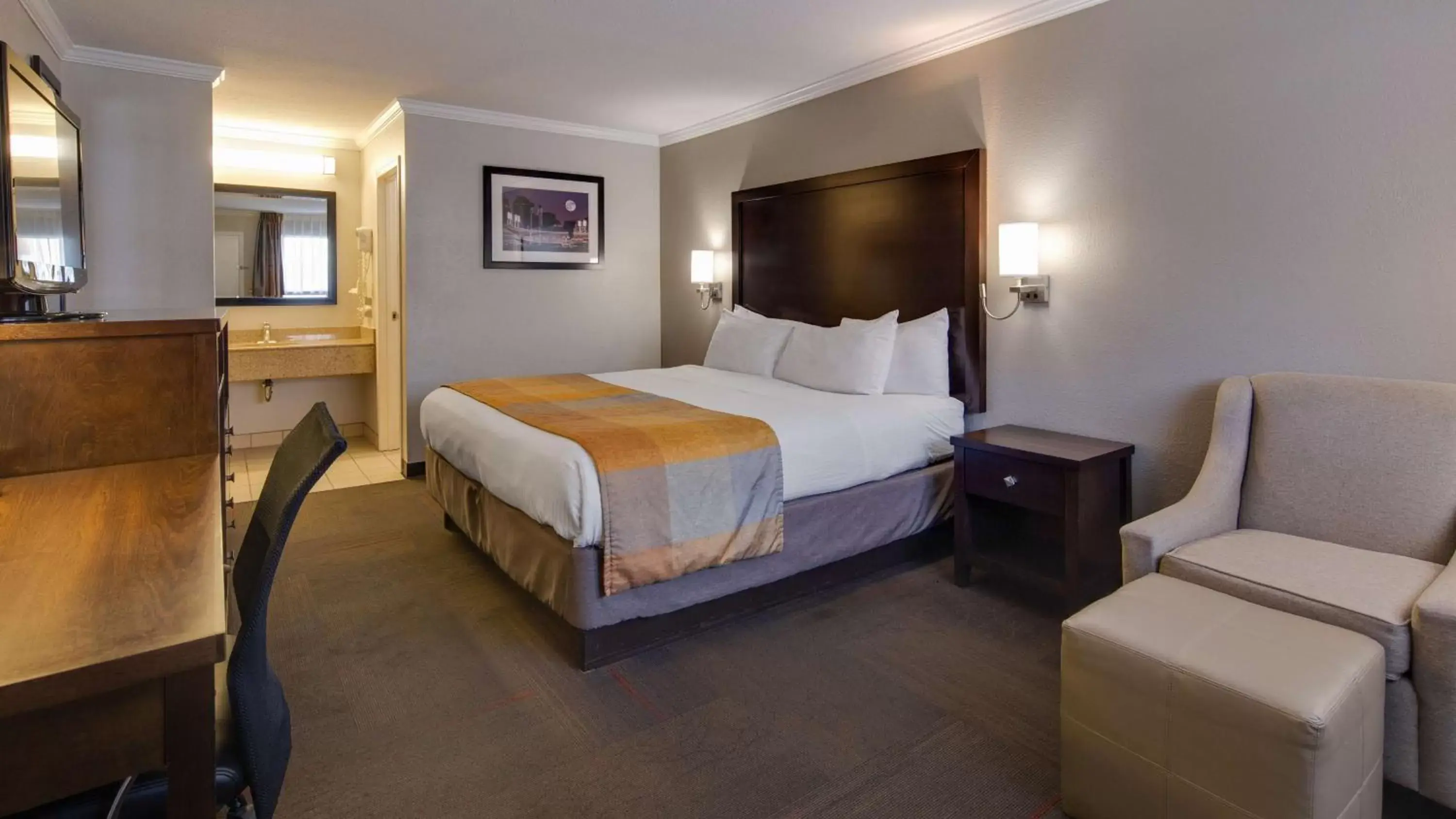 King Room - Non Smoking in Best Western Clermont King Room - Non Smoking in Best Western Clermont