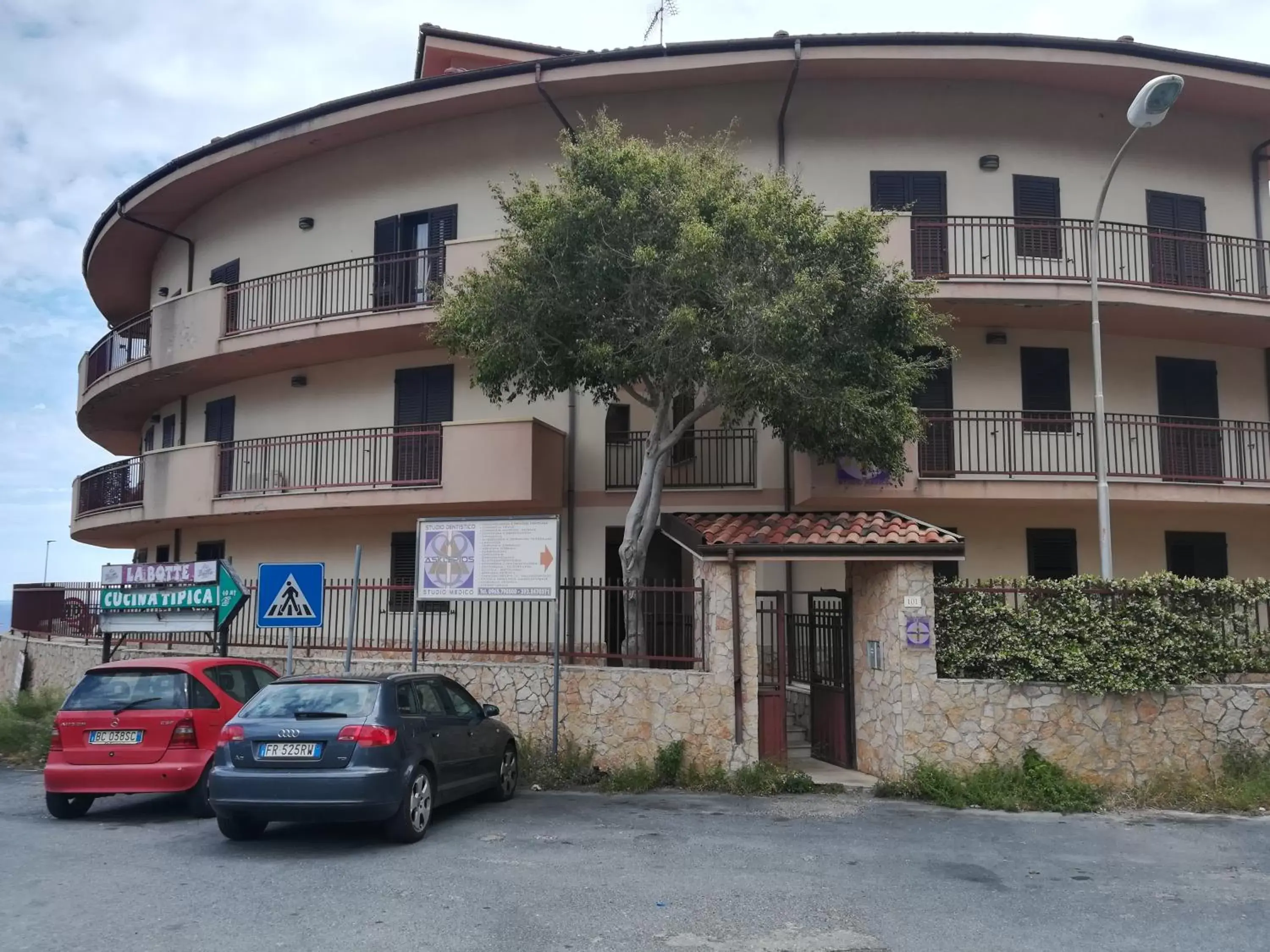 Property Building in Scilla e Cariddi