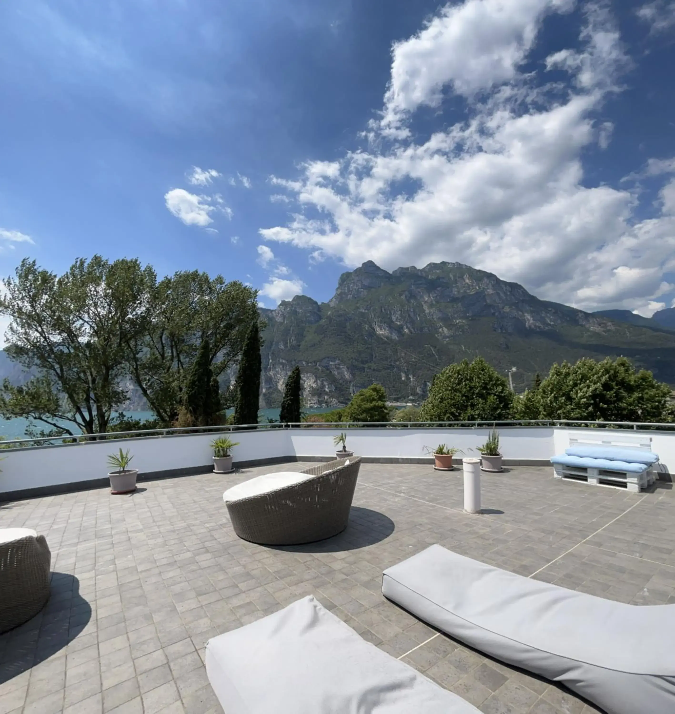 Balcony/Terrace, Mountain View in Hotel Oasi Wellness & Spa