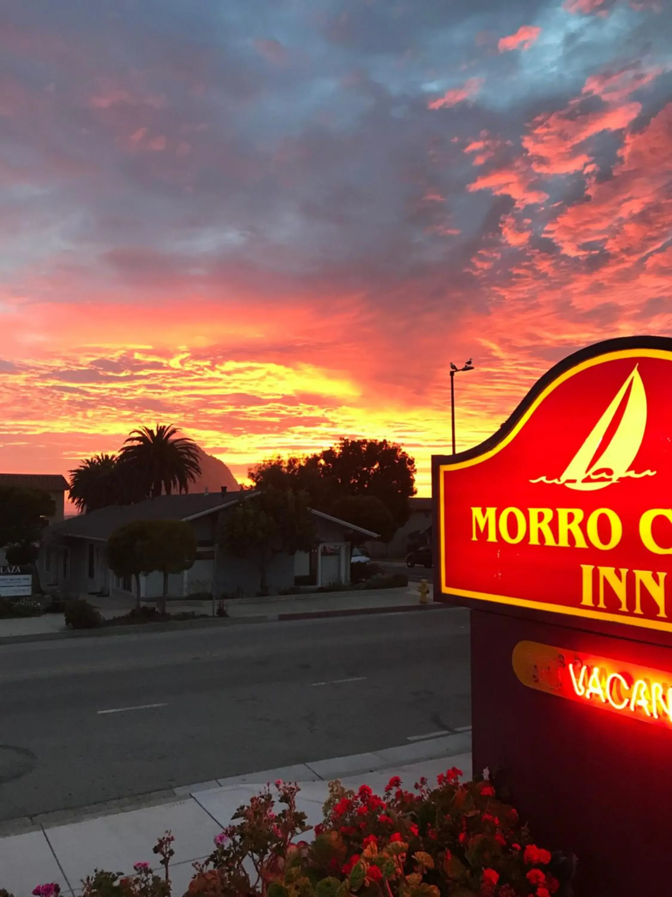 Sunset in Morro Crest Inn