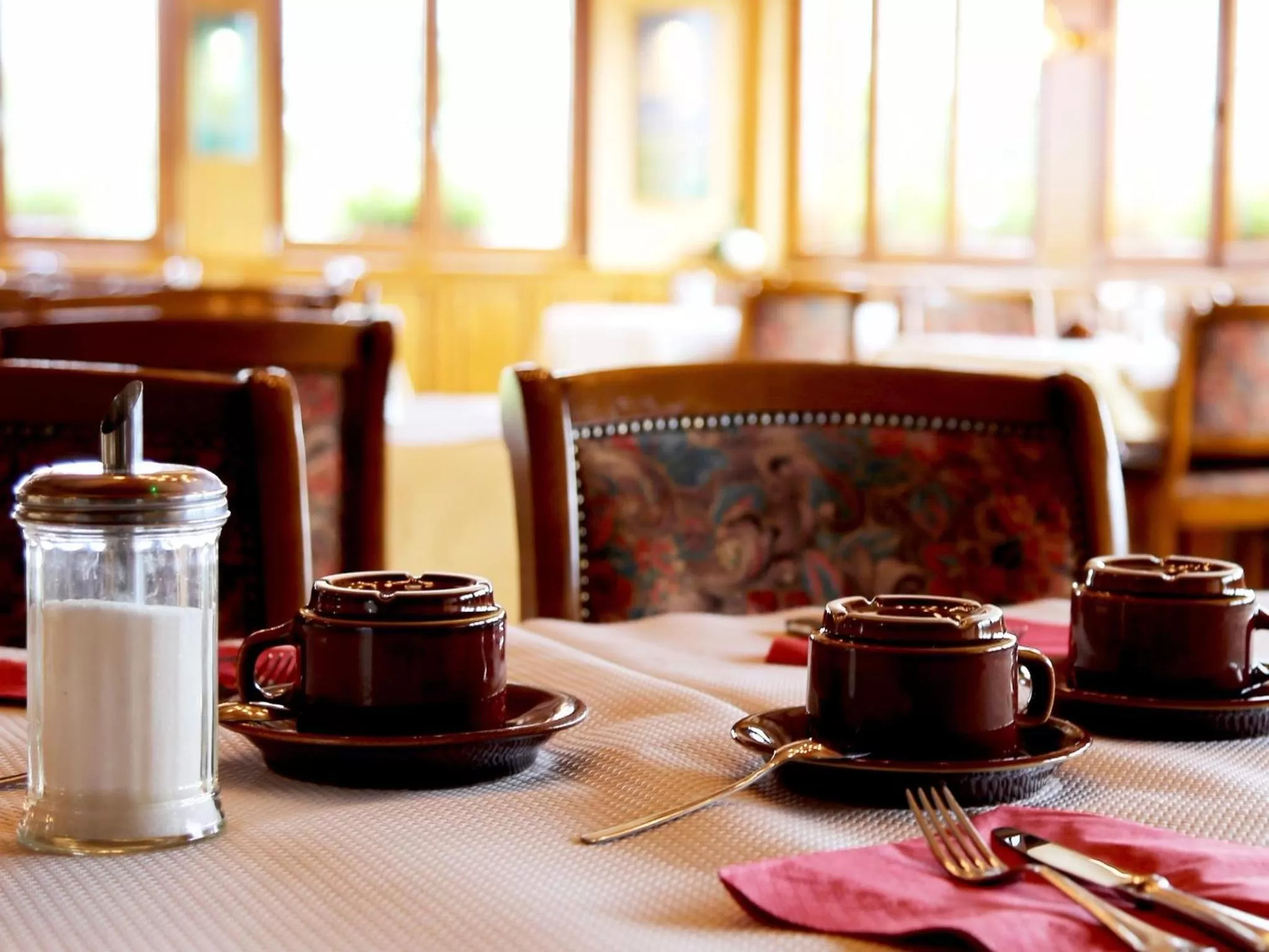 Breakfast in Hotel Restaurant Au Parc des Cigognes