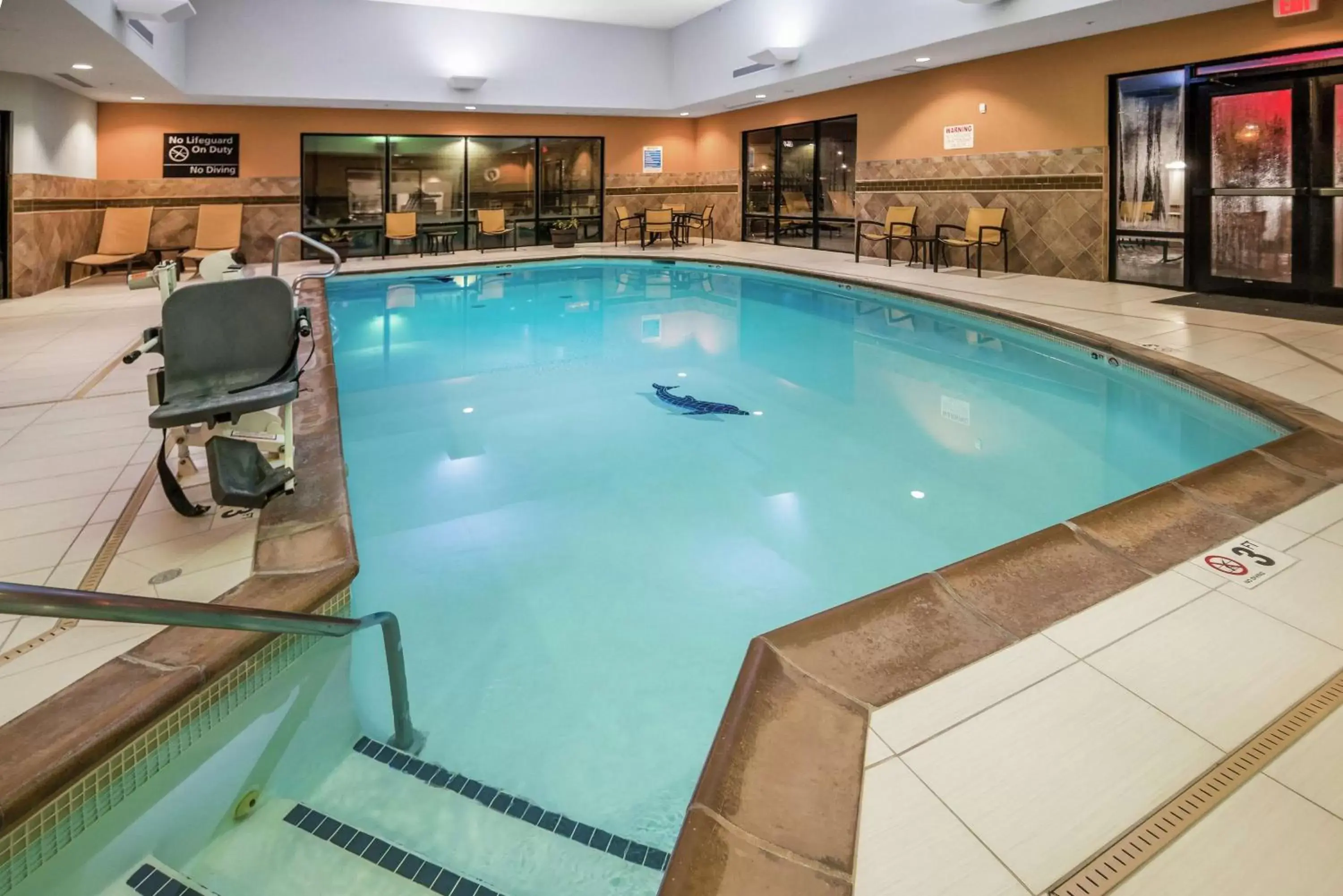 Pool view, Swimming Pool in Hampton Inn and Suites Tulsa/Catoosa