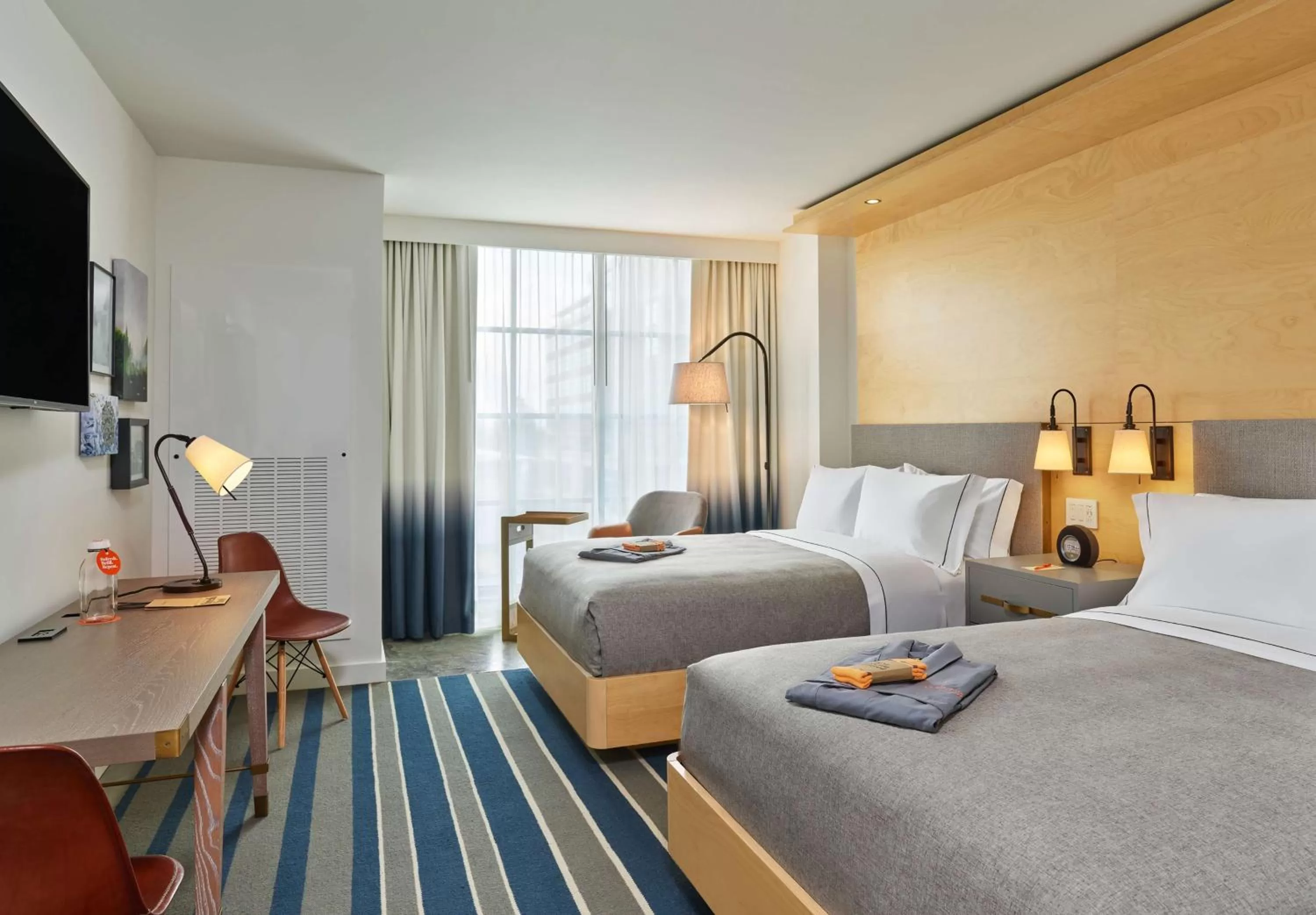 Bed in Canopy By Hilton Washington DC Bethesda North