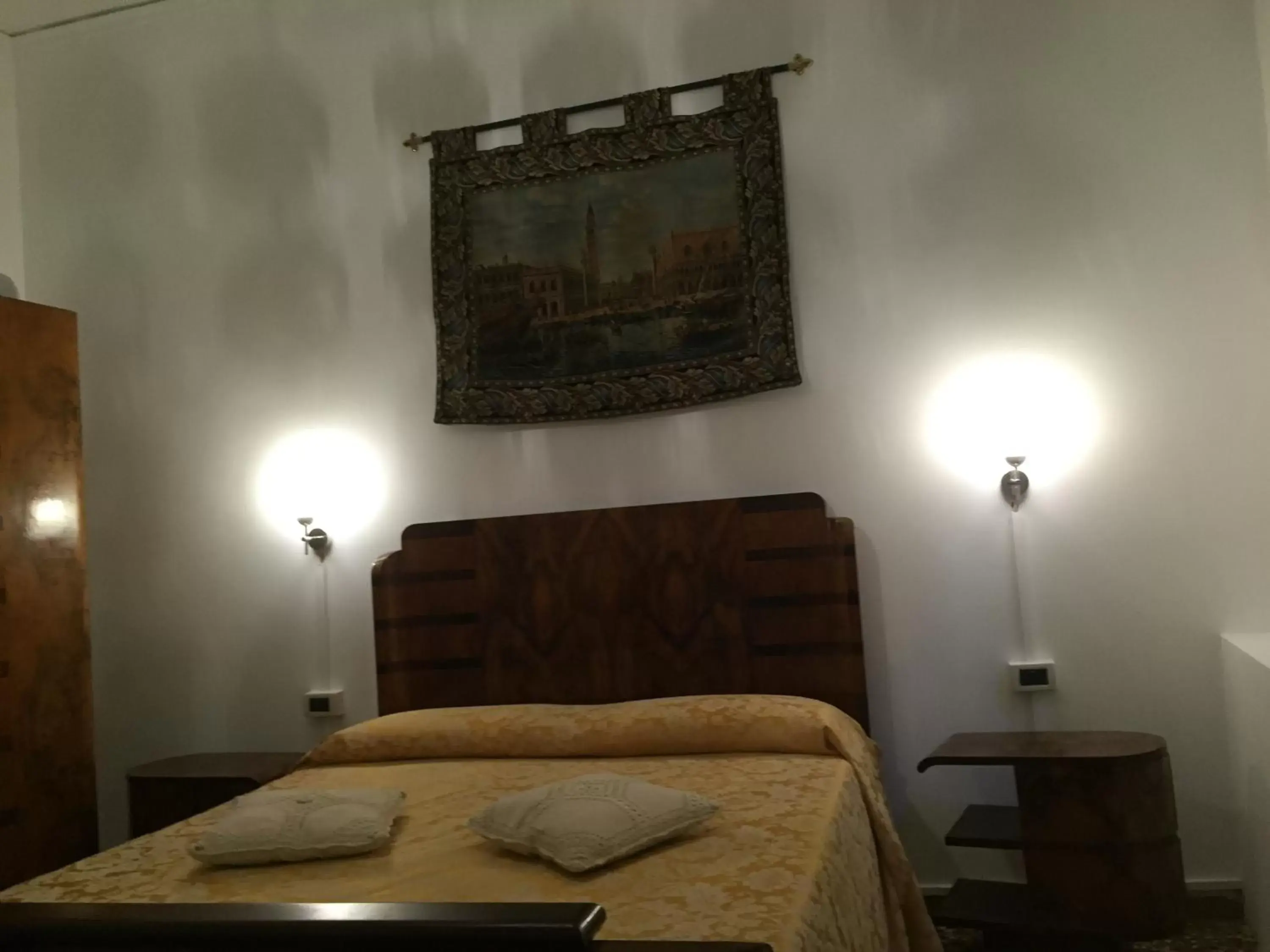 Bed in B&B Ca' Dor