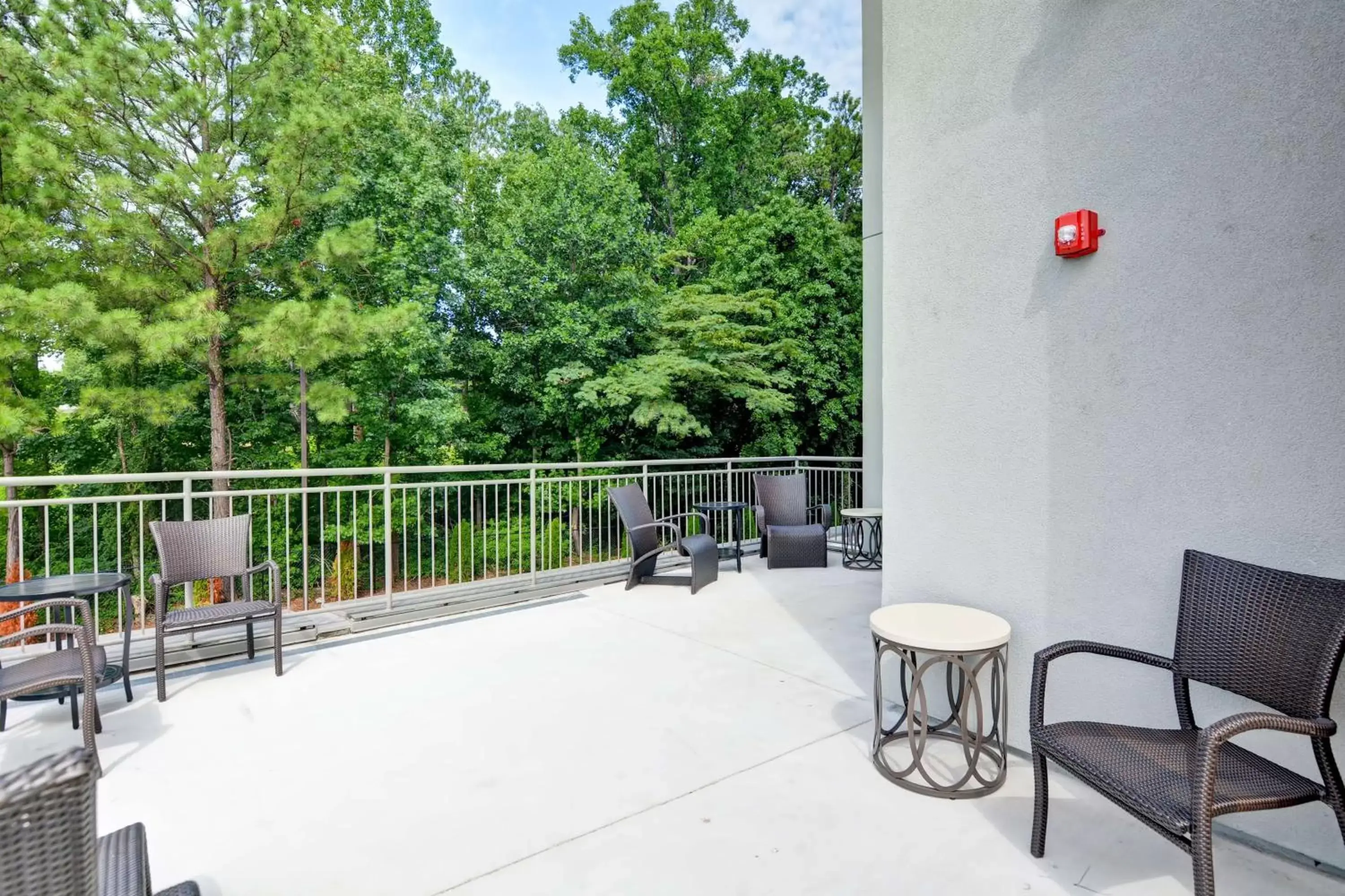 Property building, Balcony/Terrace in Hampton Inn Atlanta Kennesaw