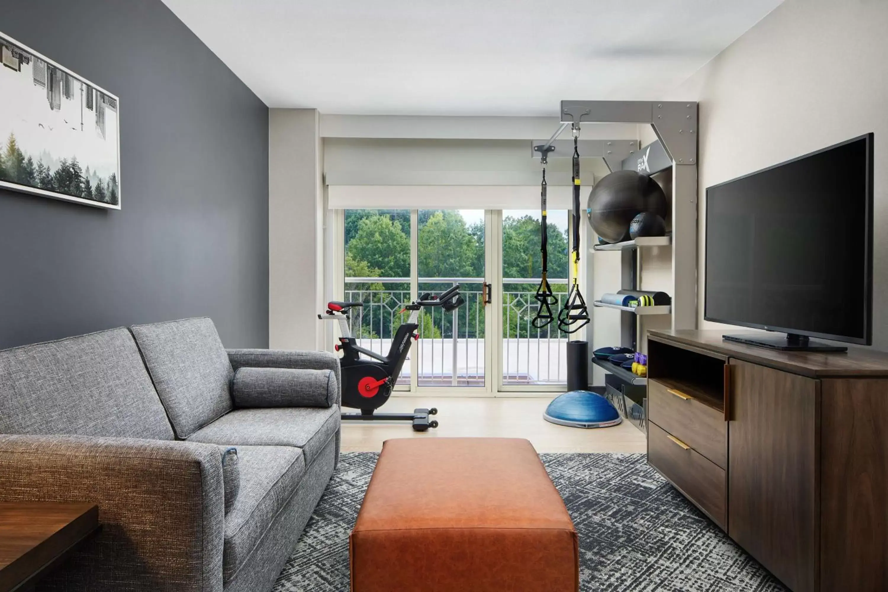 Bedroom, Seating Area in Hilton Charlotte Airport Hotel