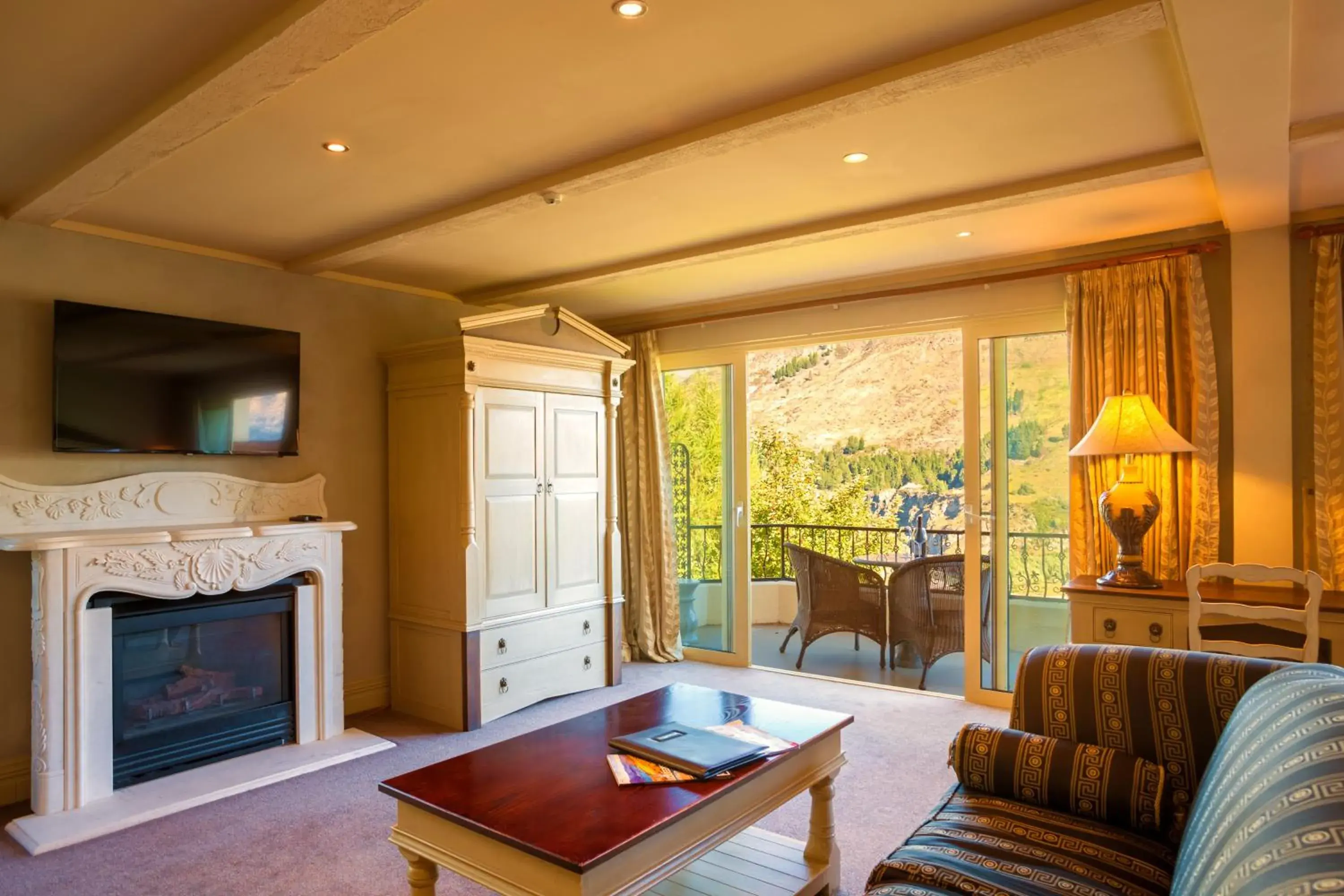 Living room, Seating Area in Nugget Point Hotel